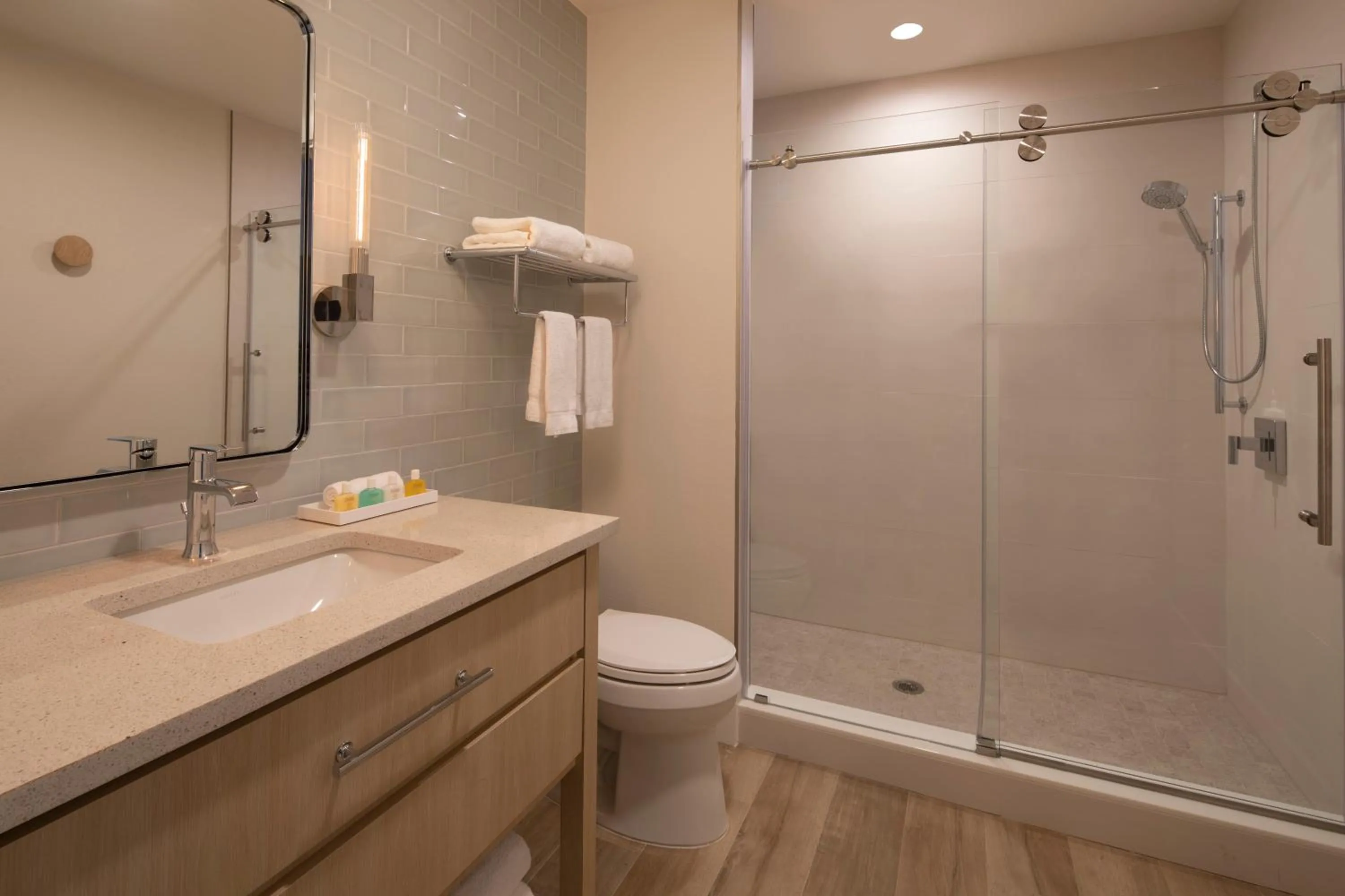 Bathroom in La Siesta Resort & Villas