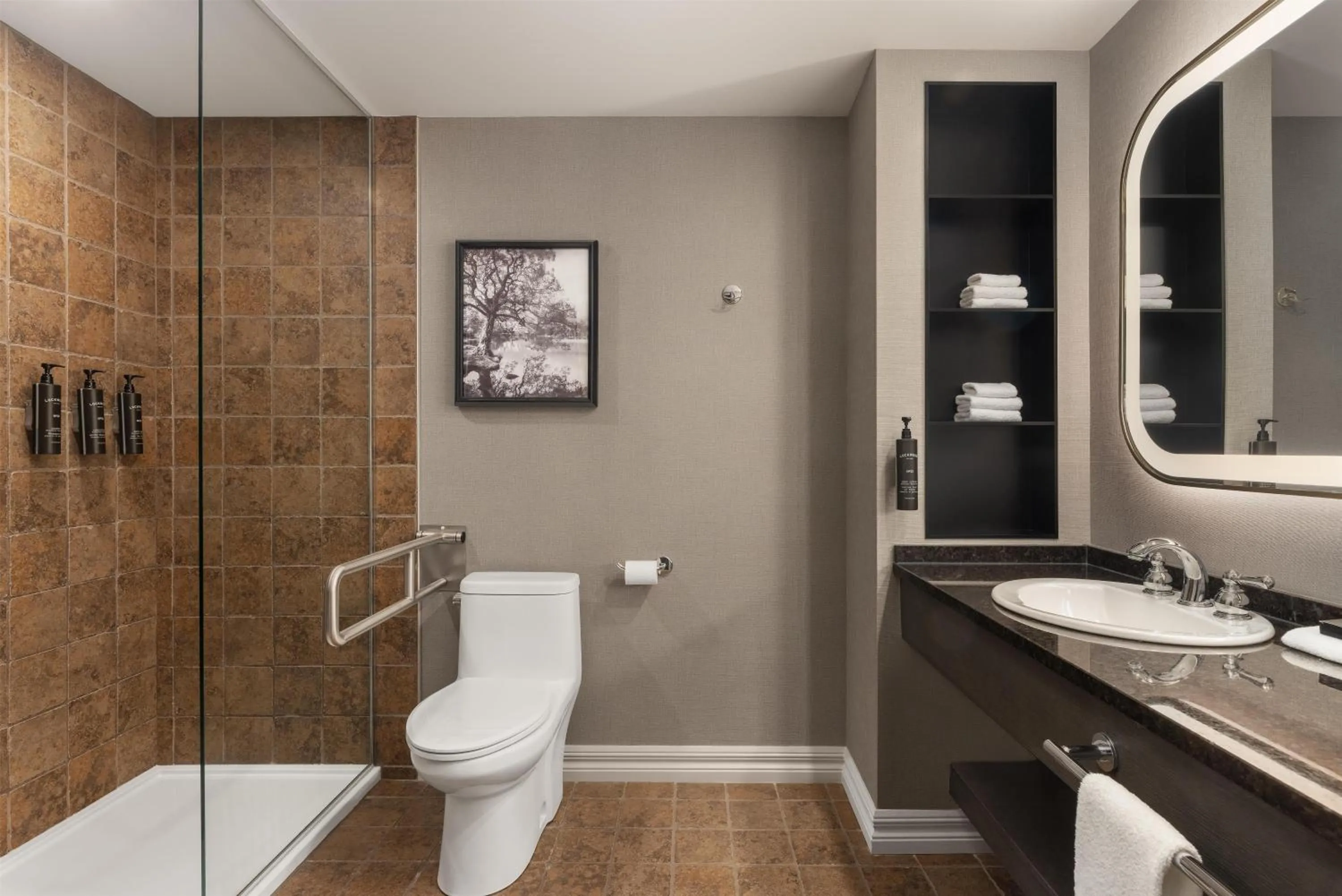 Bathroom in Hotel Vallea Bromont, Tapestry Collection by Hilton