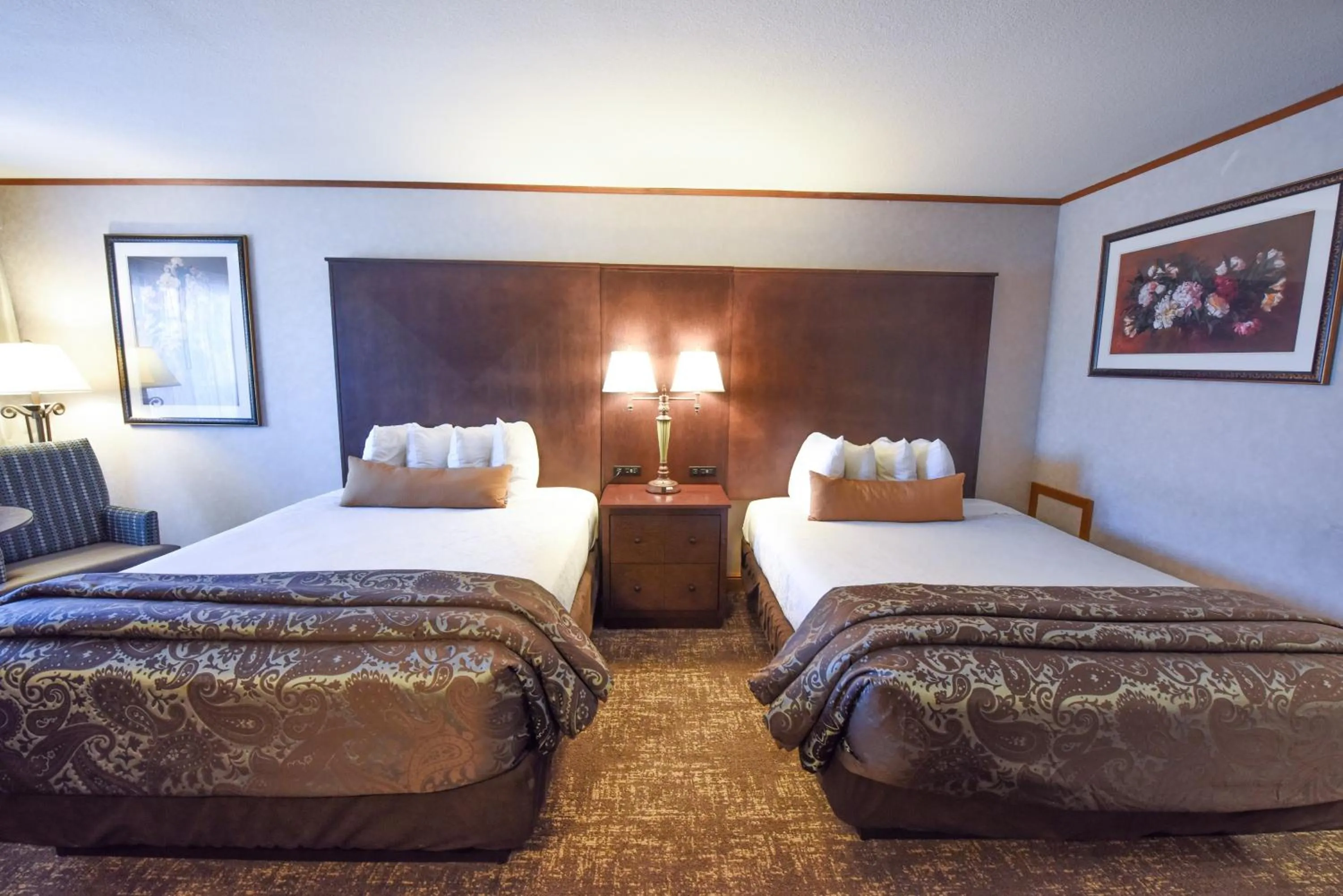 Photo of the whole room, Bed in Best Western Plus Dockside Waterfront Inn