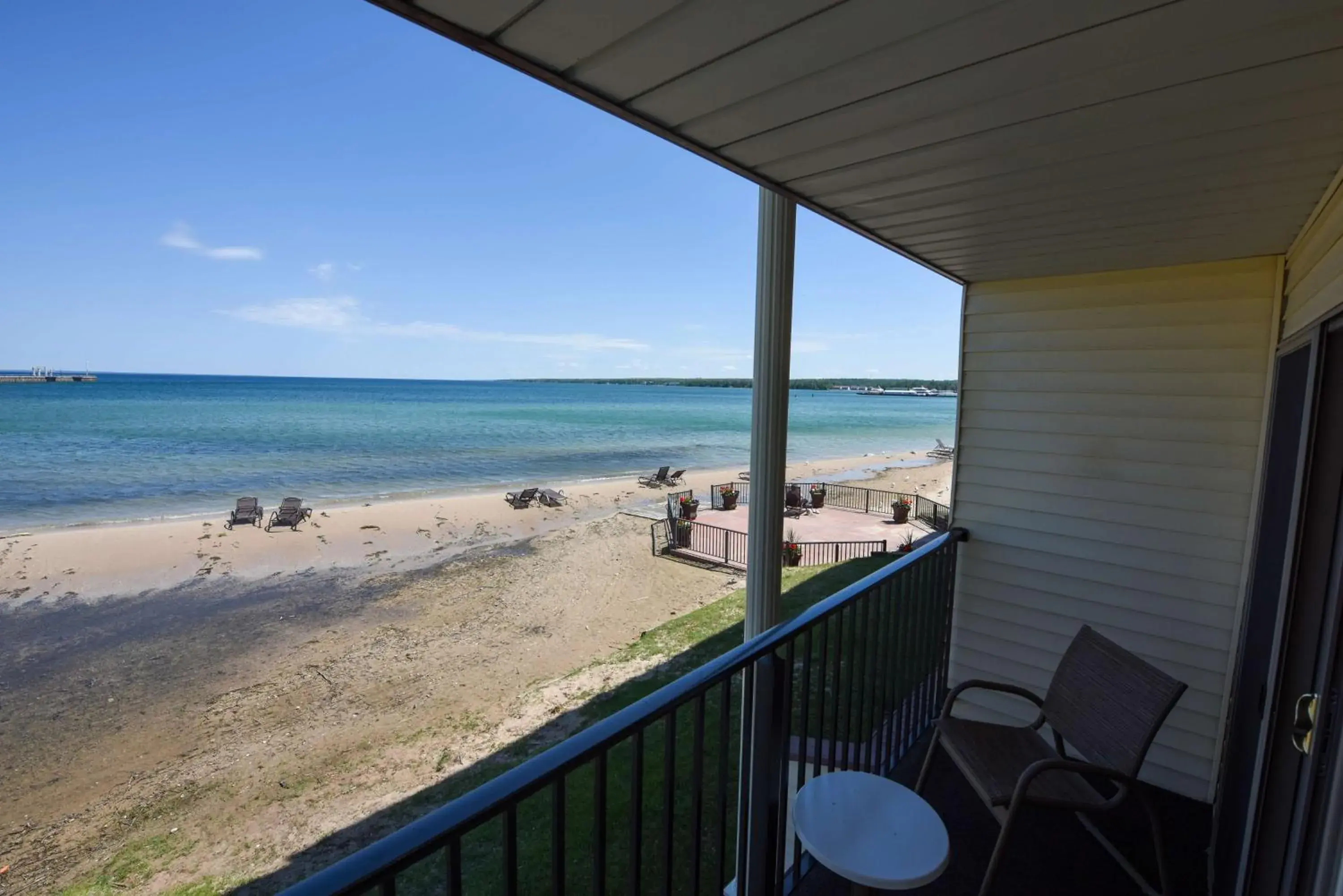 King Room with Spa Bath - Lake View in Best Western Plus Dockside Waterfront Inn King Room with Spa Bath - Lake View in Best Western Plus Dockside Waterfront Inn