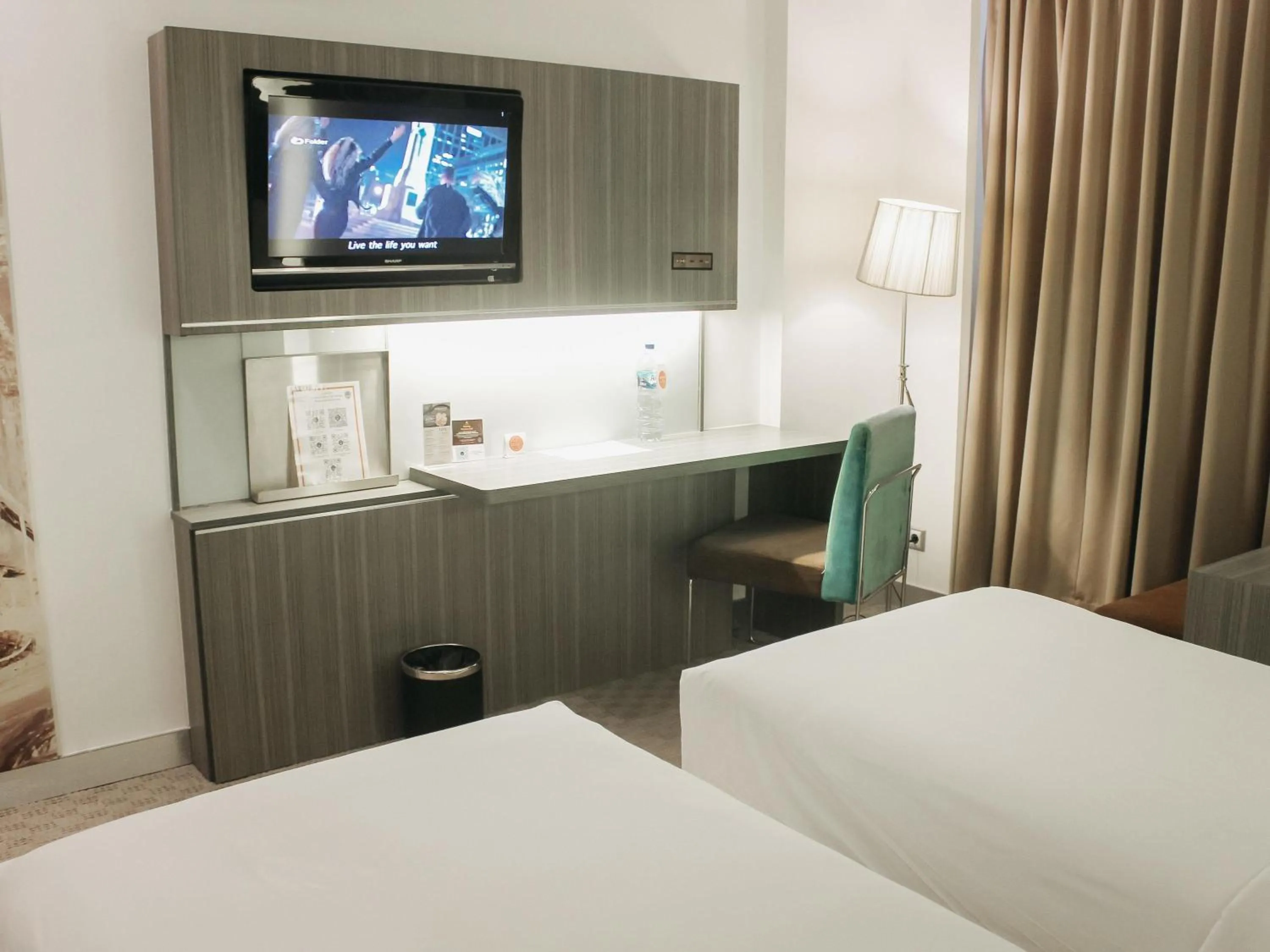 Bedroom, Bed in Novotel Bangka Hotel & Convention Center