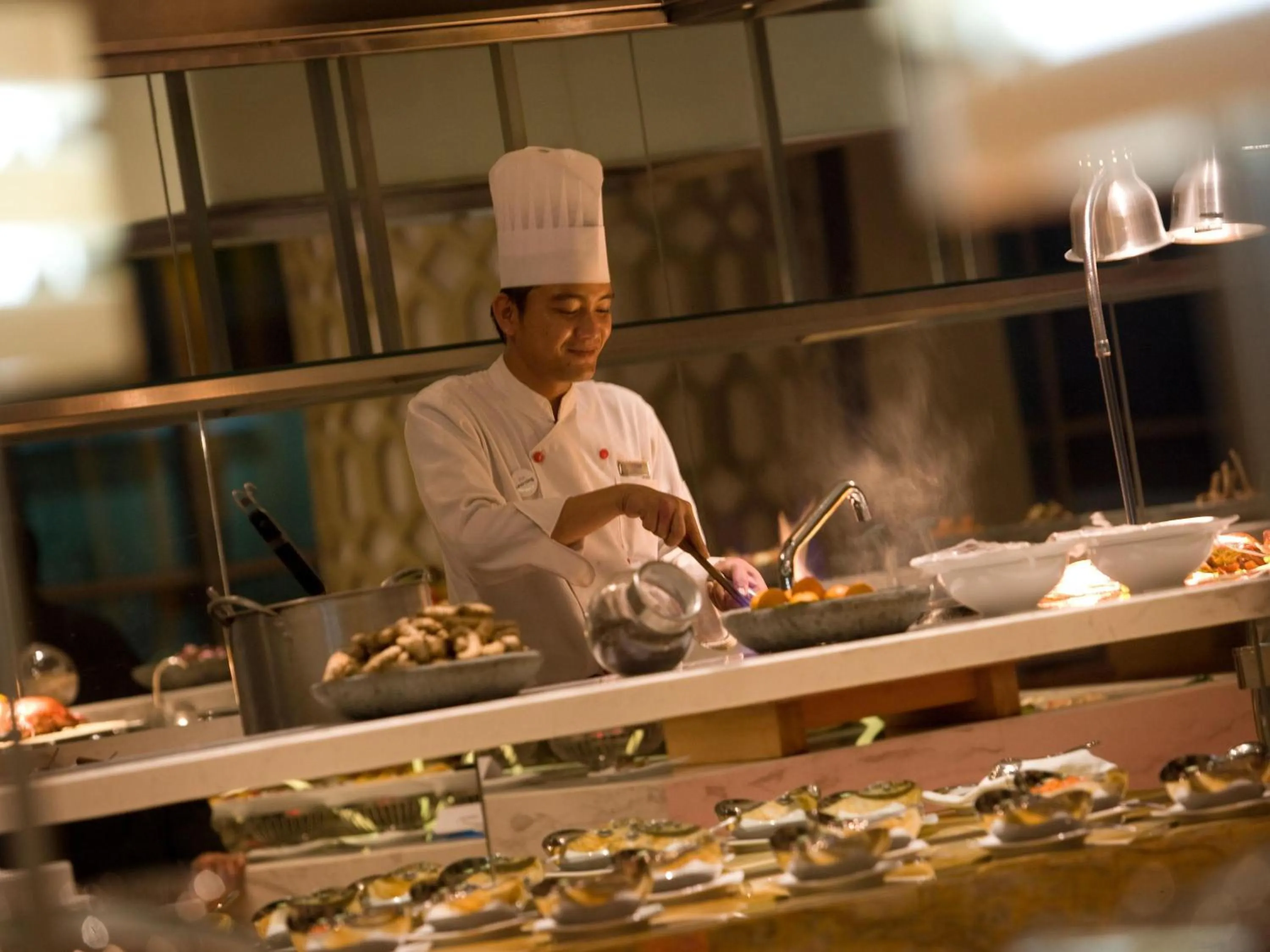 Restaurant/places to eat in Novotel Bangka Hotel & Convention Center