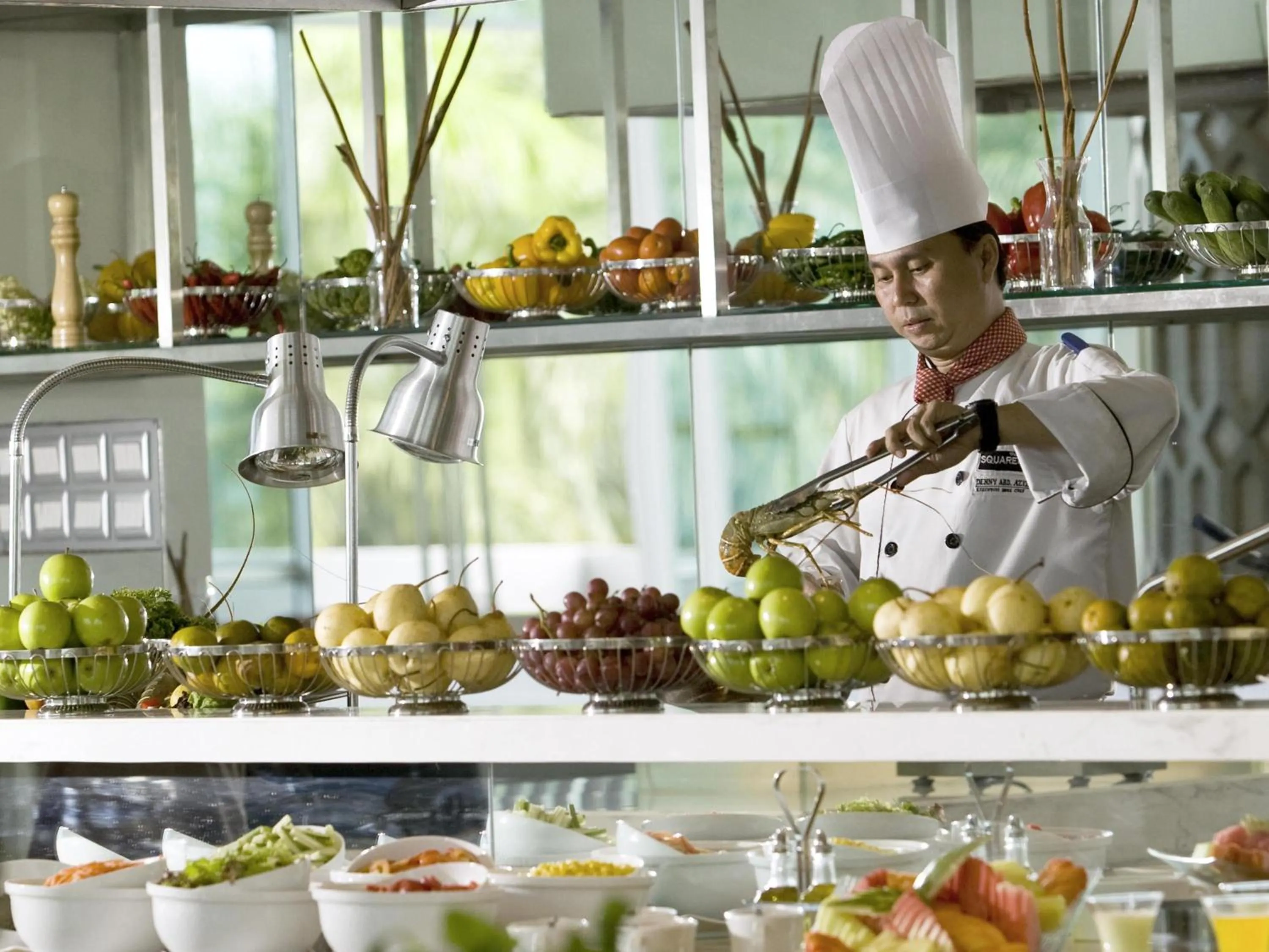 Restaurant/places to eat in Novotel Bangka Hotel & Convention Center