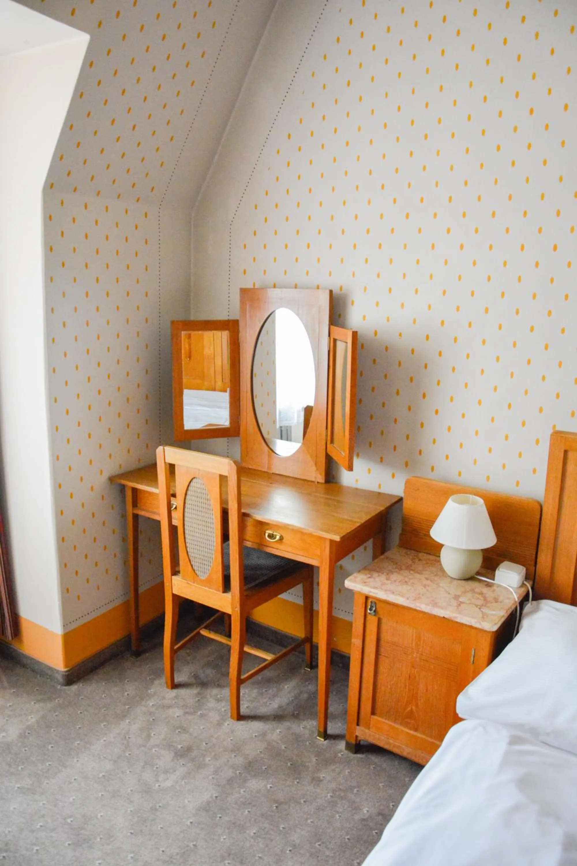 Property building, Bed in Hotel Praha Liberec