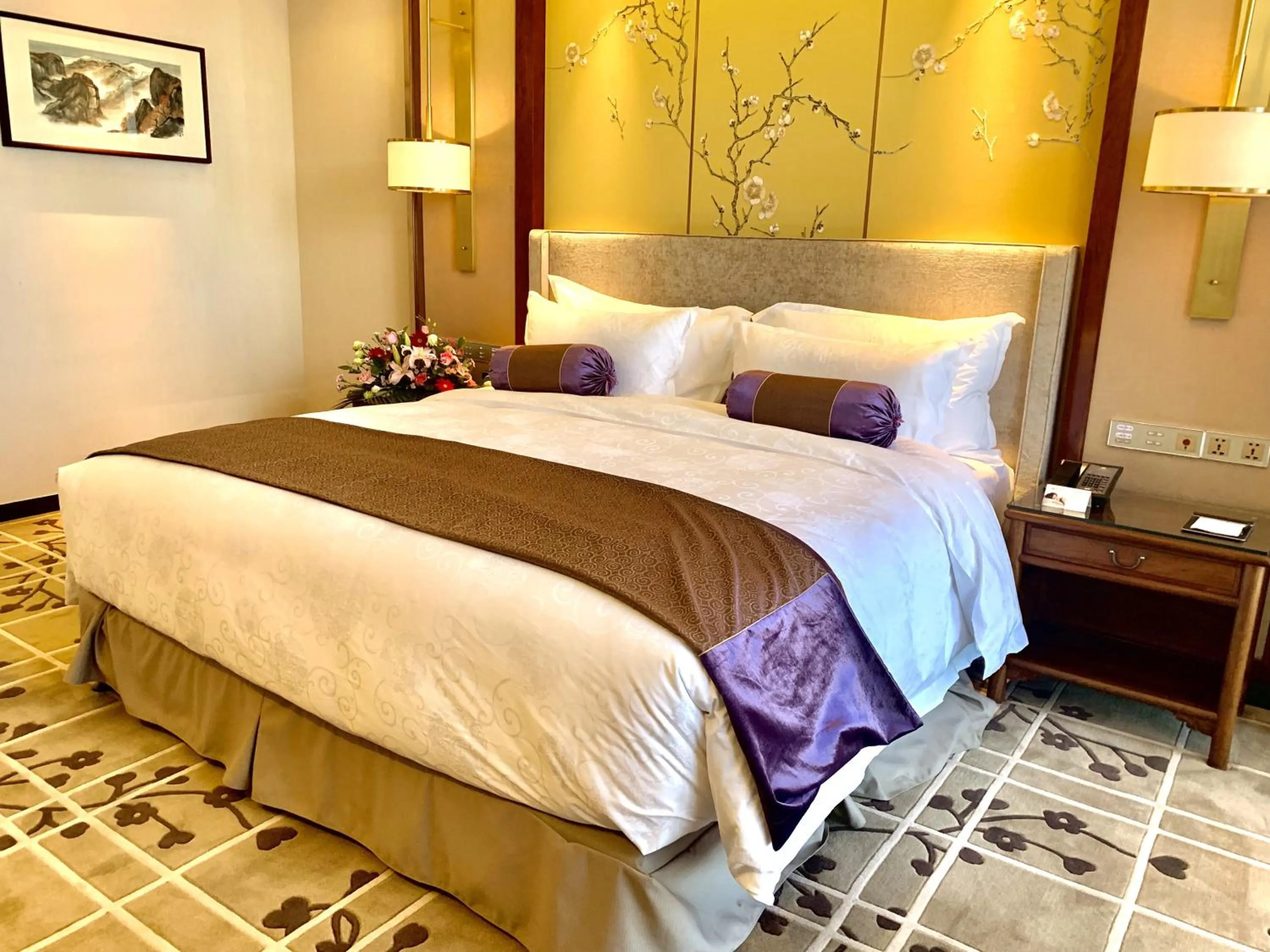 Bed in Ordos Yonggui Hotel