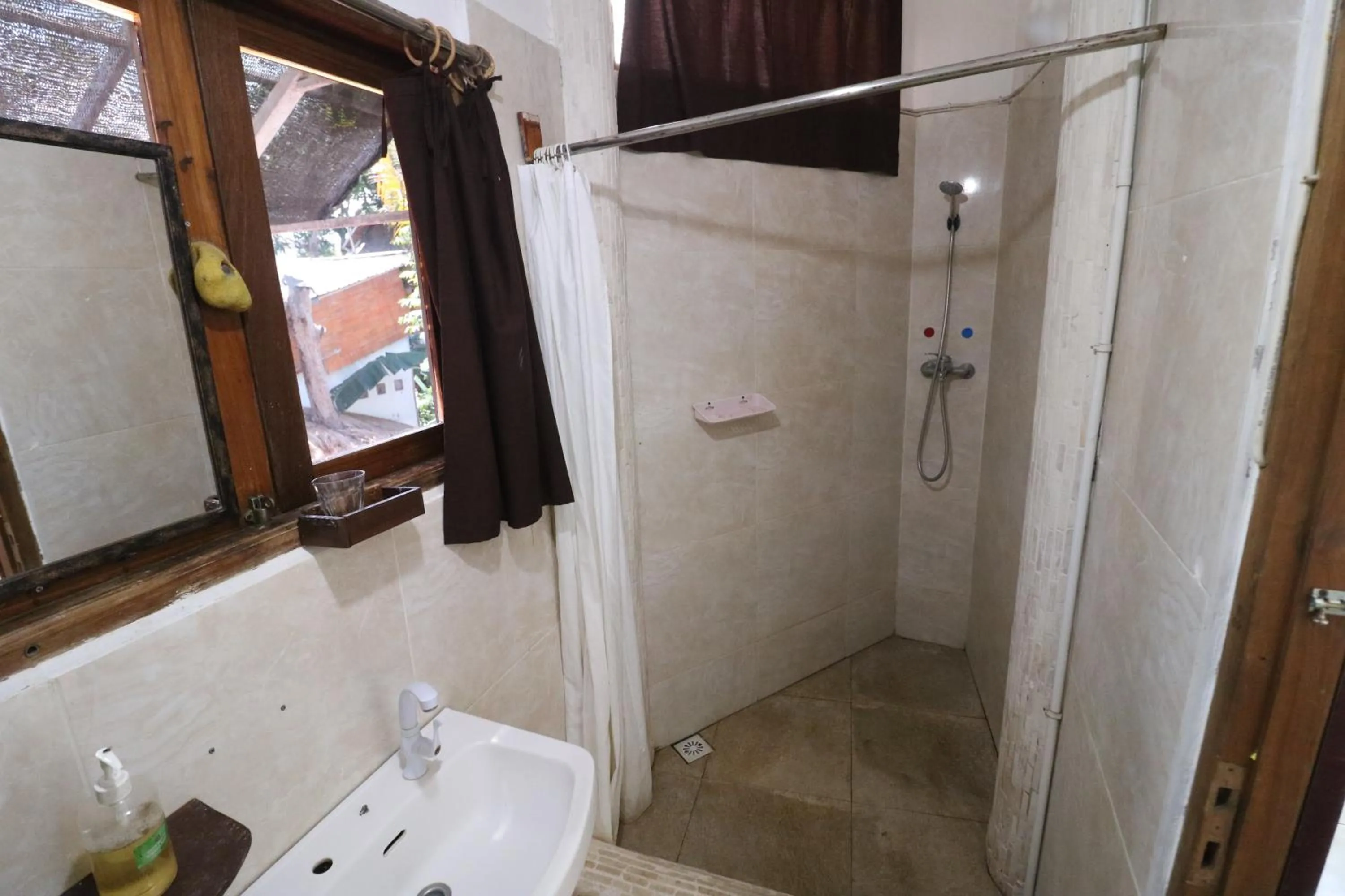 Bathroom in Serenity Eco Guesthouse - CHSE certified