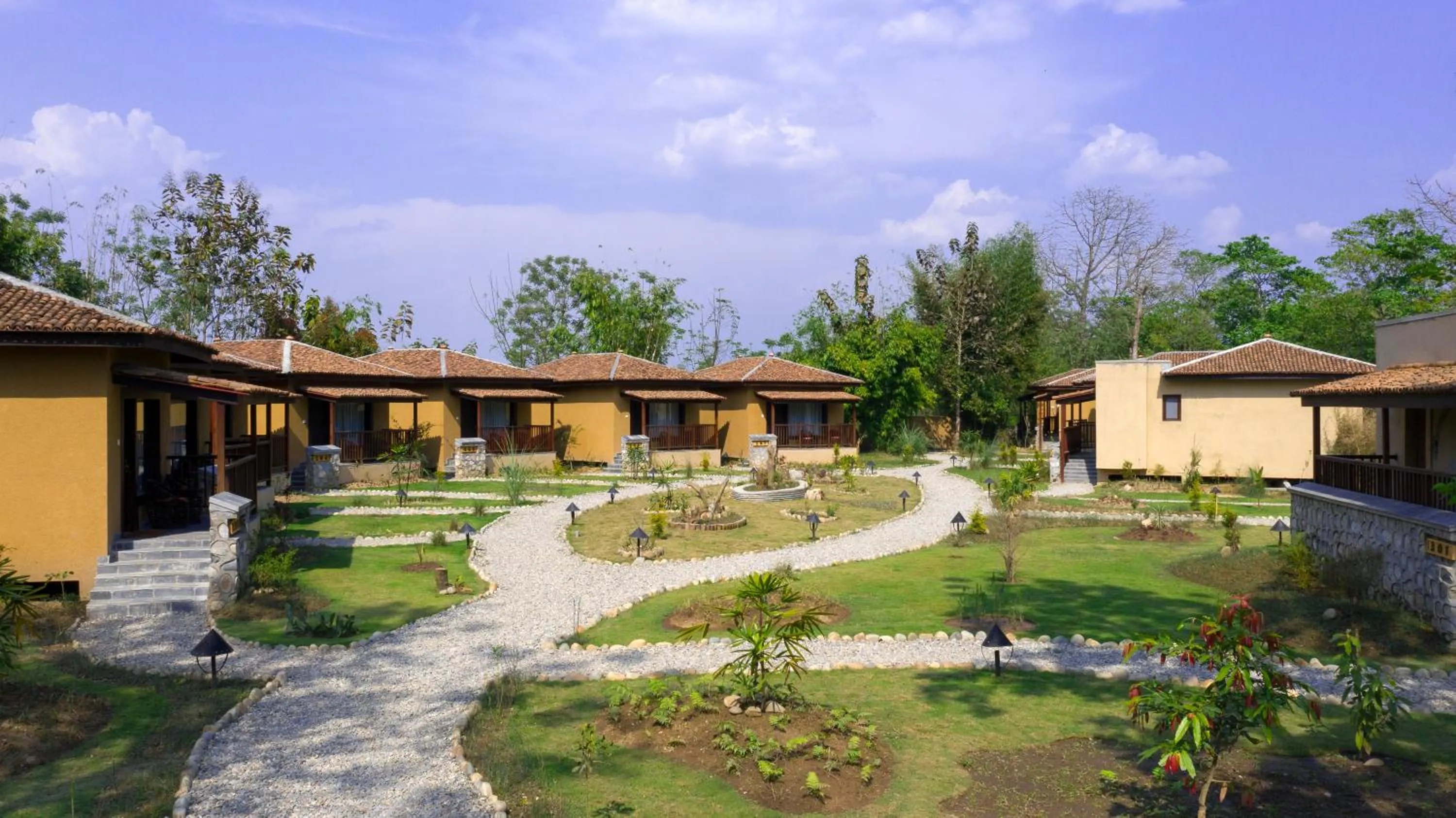 Garden in Jungle Villa Resort - Near Chitwan National Park