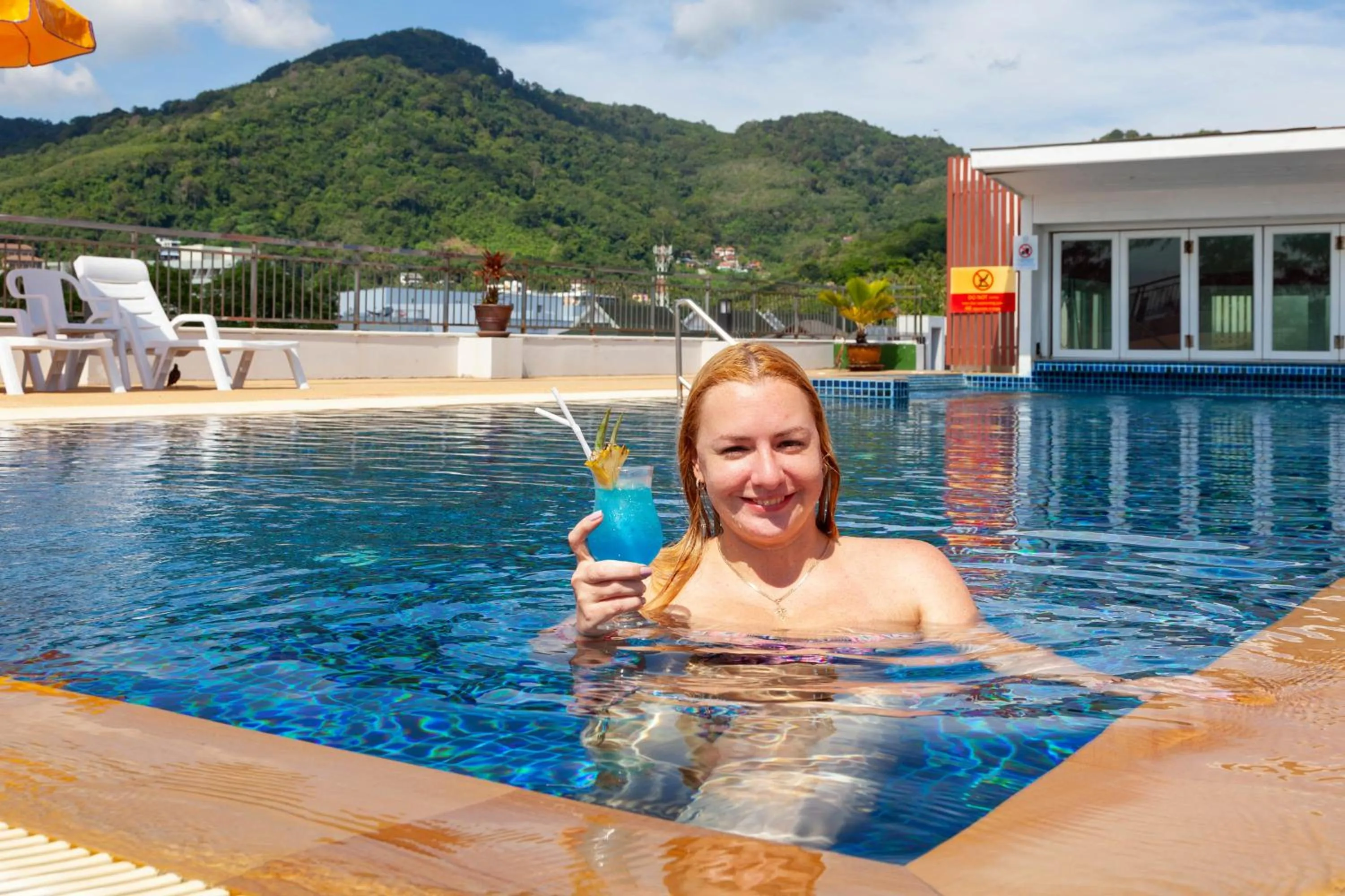 Swimming pool in Baumancasa Beach Resort