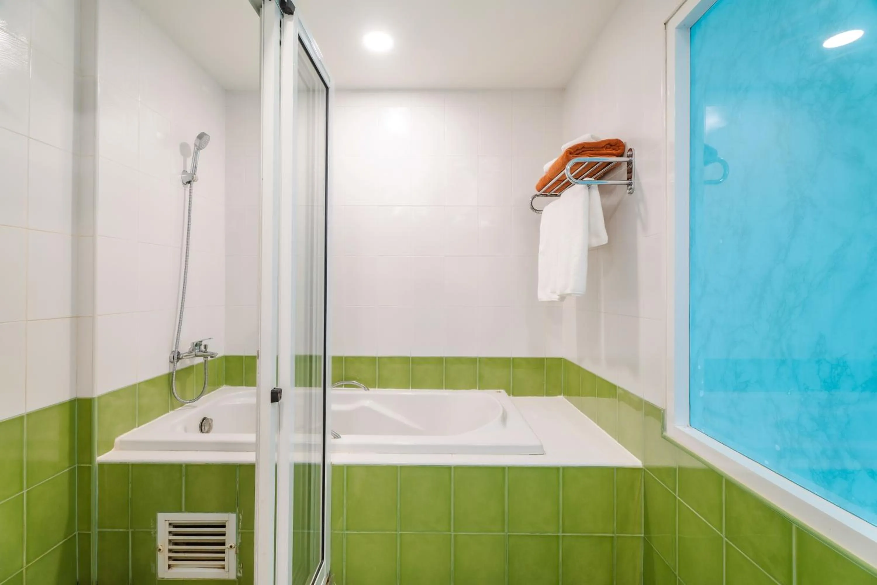 Bathroom in Baumancasa Beach Resort