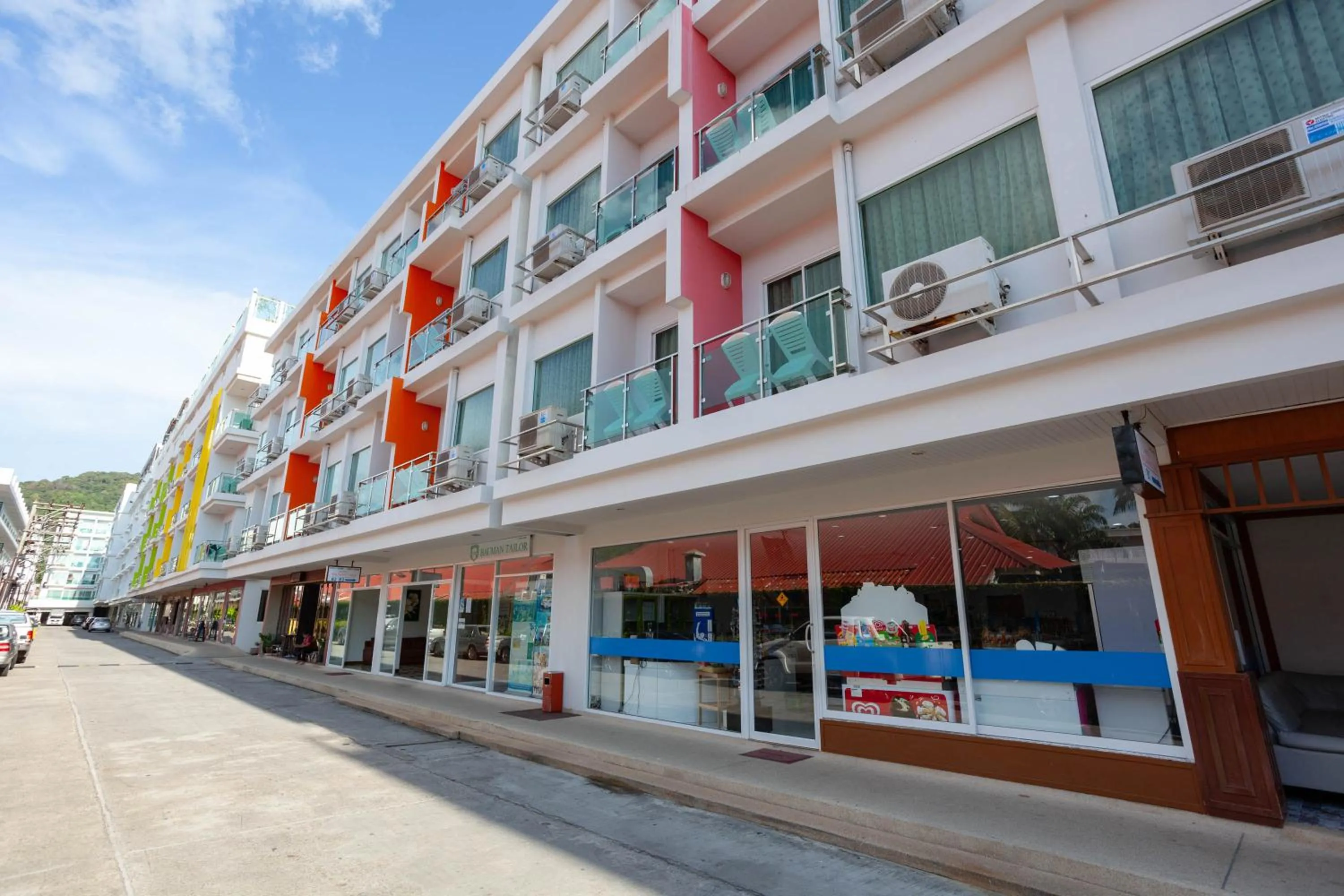 Property building in Baumancasa Beach Resort