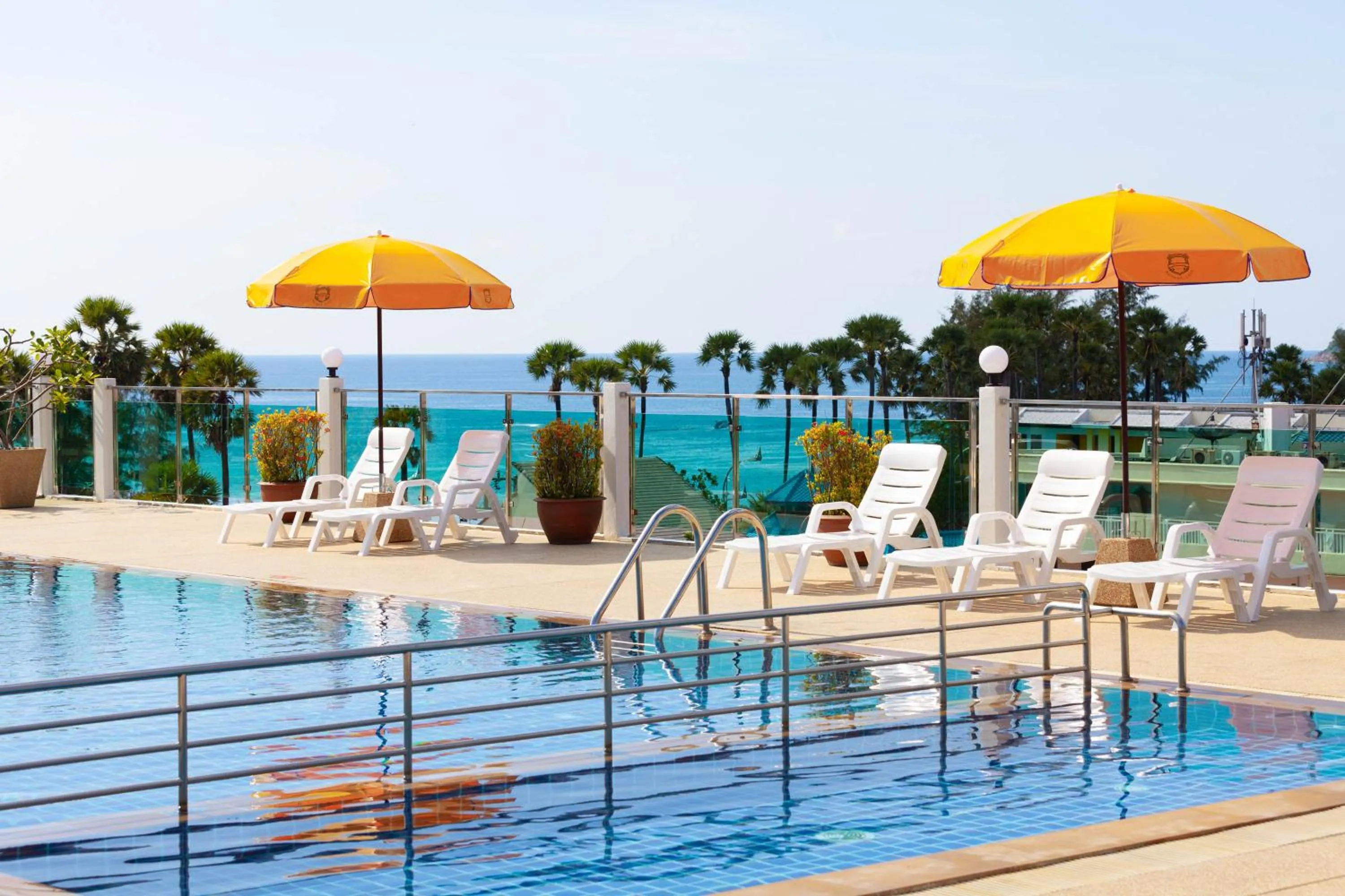 Swimming pool in Baumancasa Beach Resort