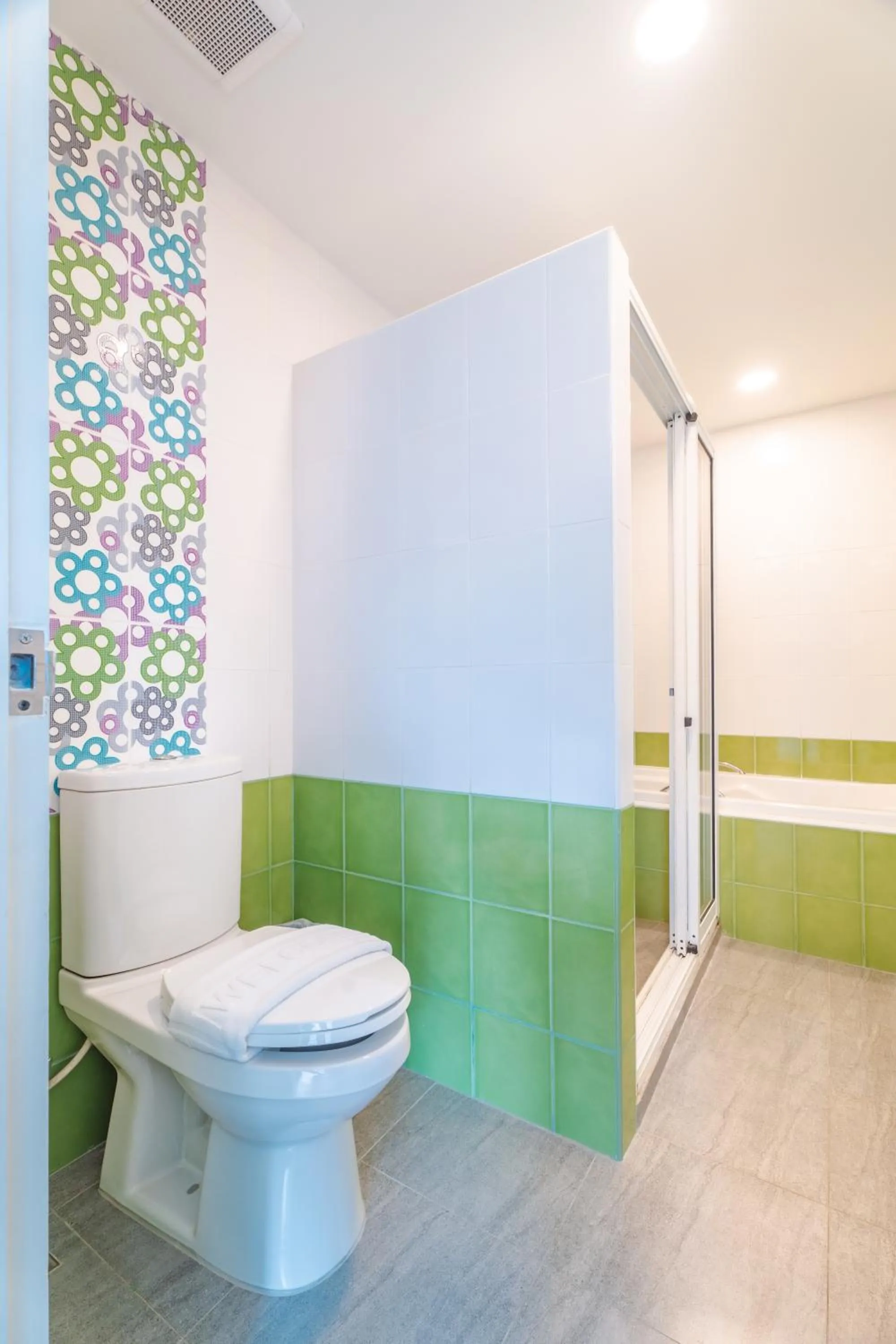 Bathroom in Baumancasa Beach Resort