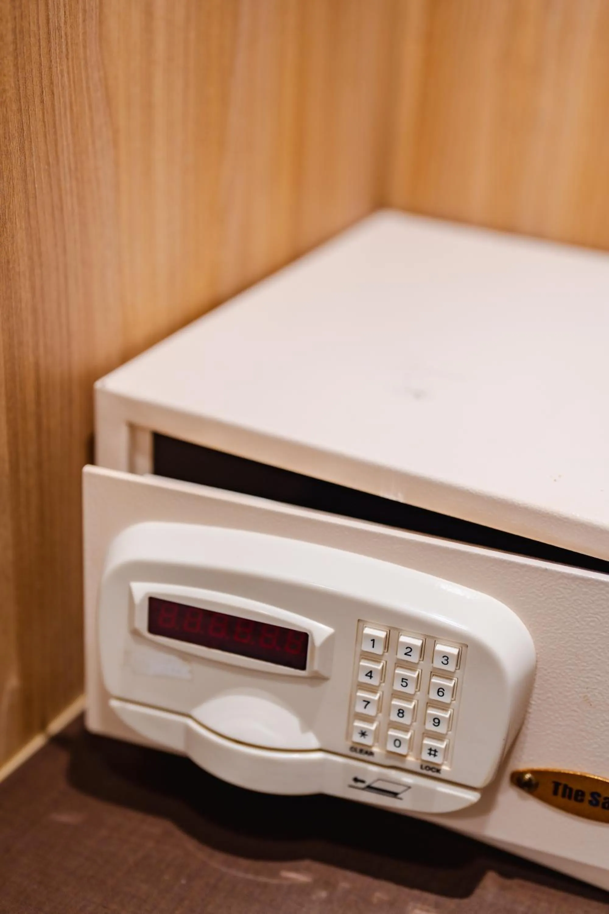 safe in Baumancasa Beach Resort