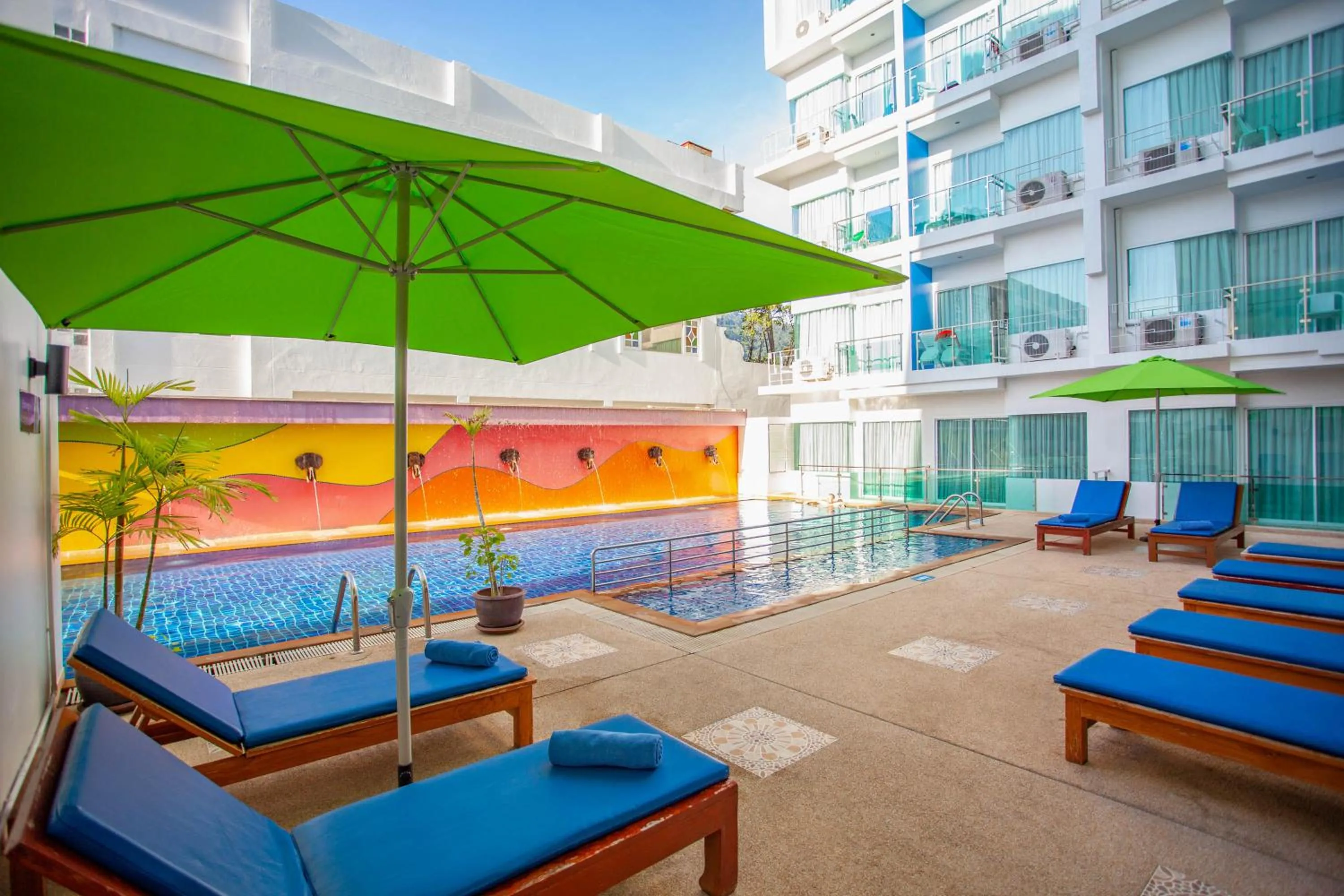 Swimming pool in Baumancasa Beach Resort