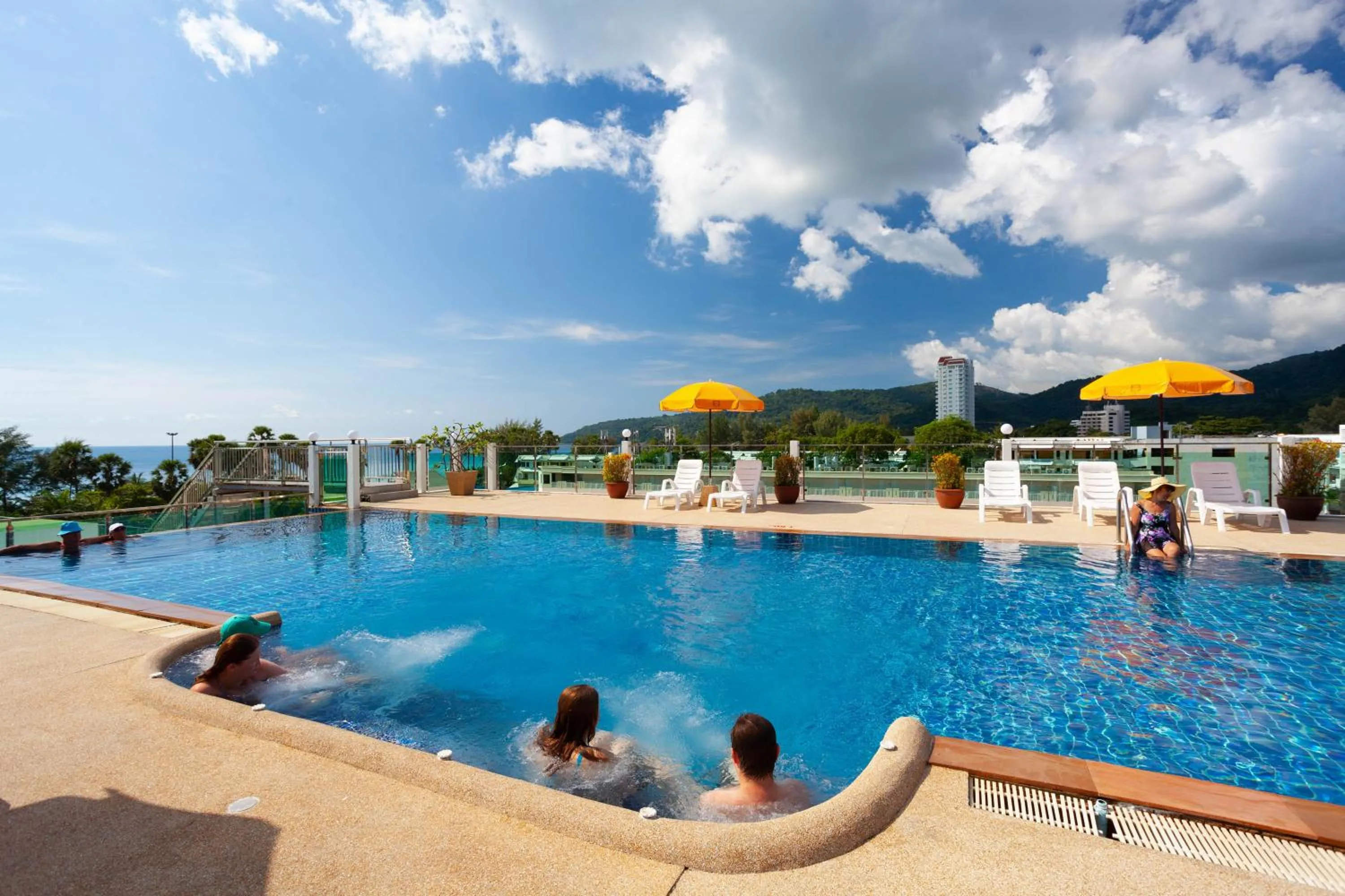 Swimming pool in Baumancasa Beach Resort