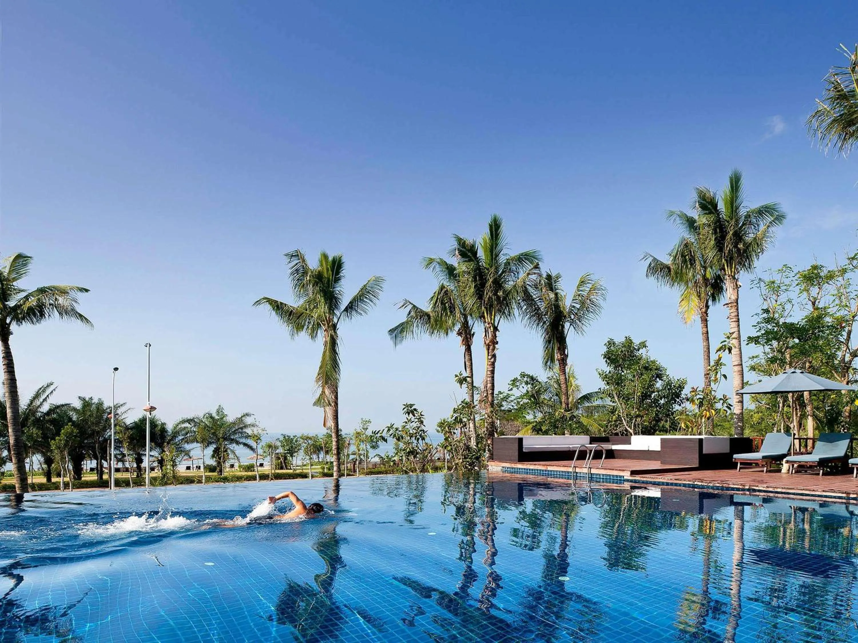 Pool view in Pullman Oceanview Sanya Bay Resort & Spa