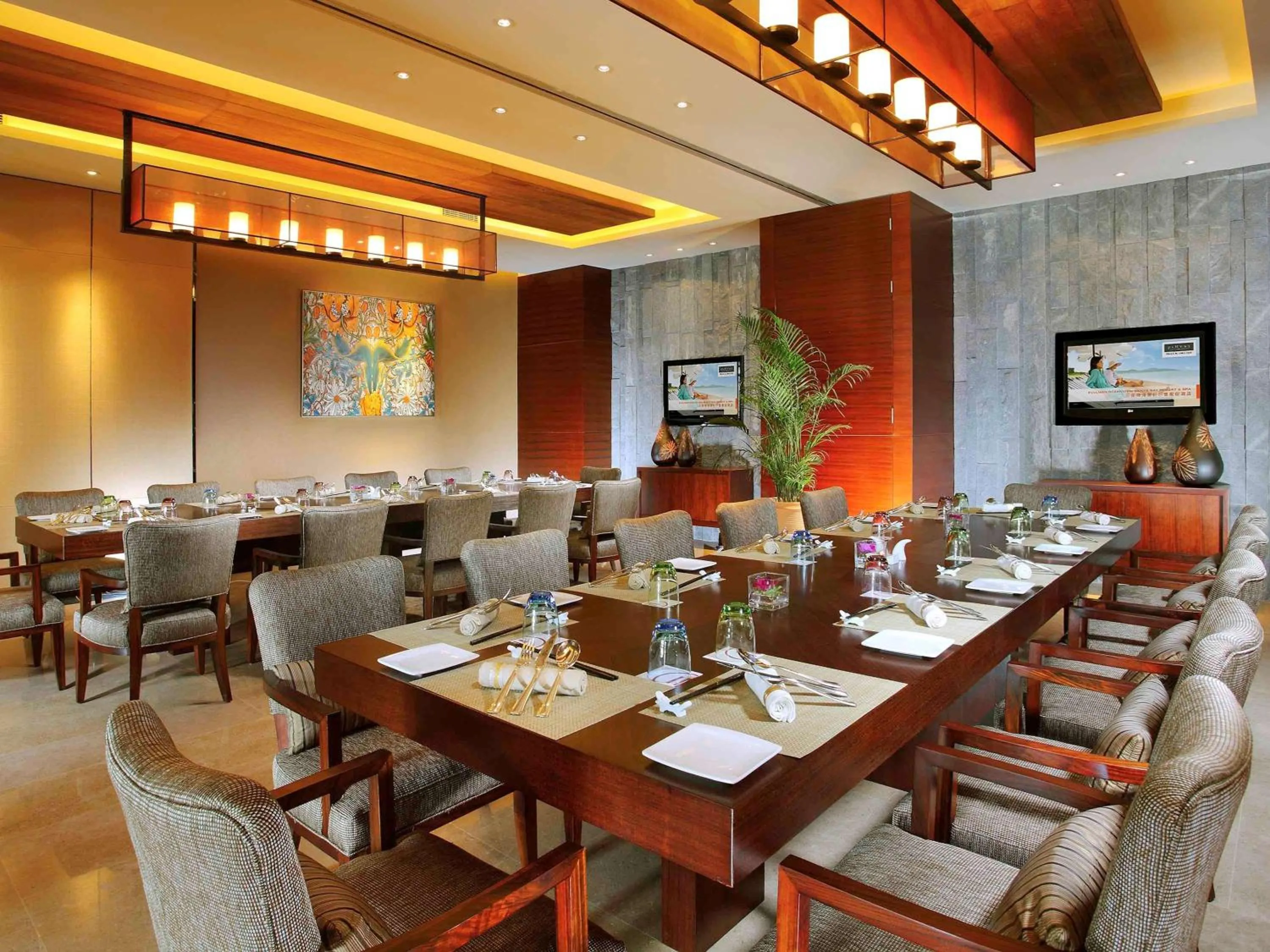 Restaurant/places to eat in Pullman Oceanview Sanya Bay Resort & Spa