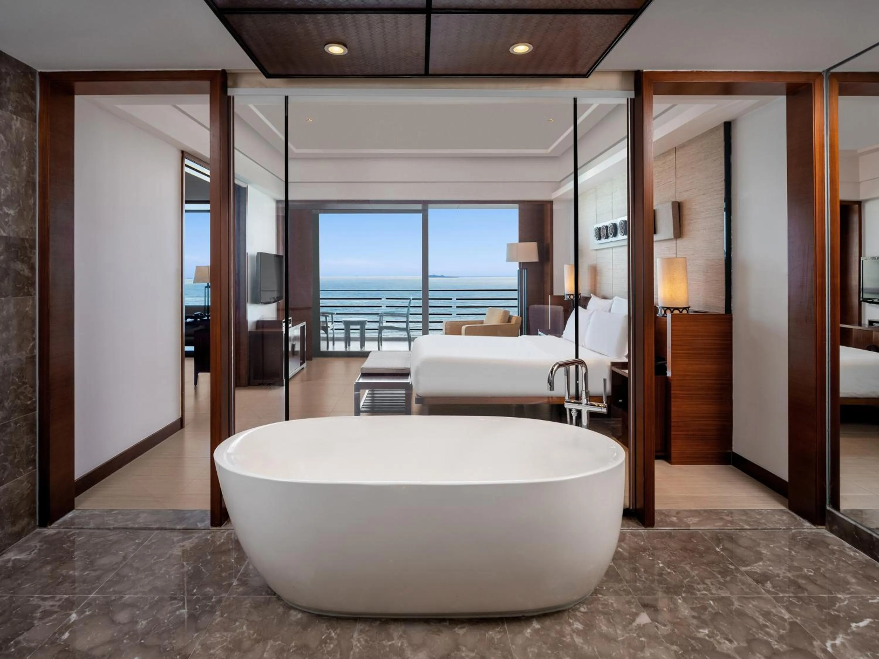 Bathroom, Bed in Pullman Oceanview Sanya Bay Resort & Spa