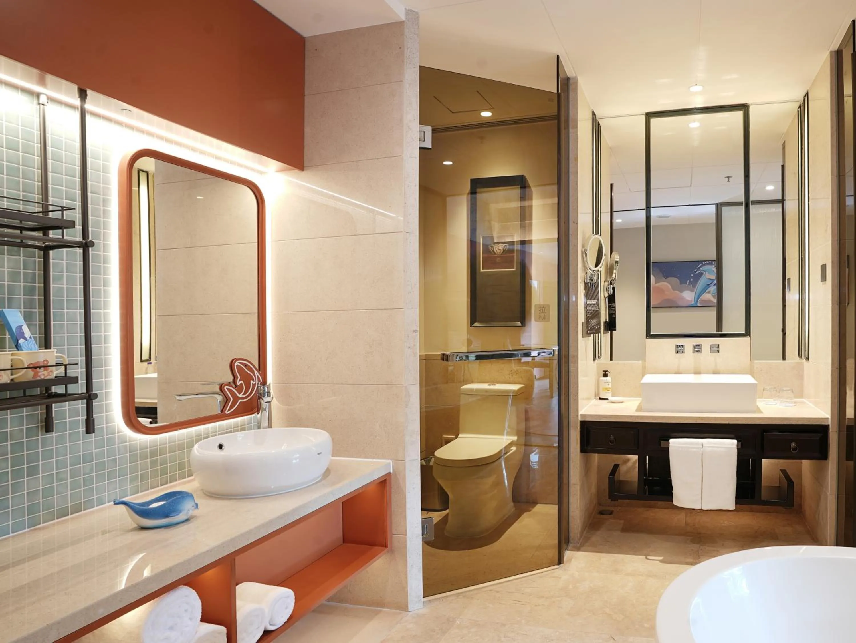 Shower in Pullman Oceanview Sanya Bay Resort & Spa