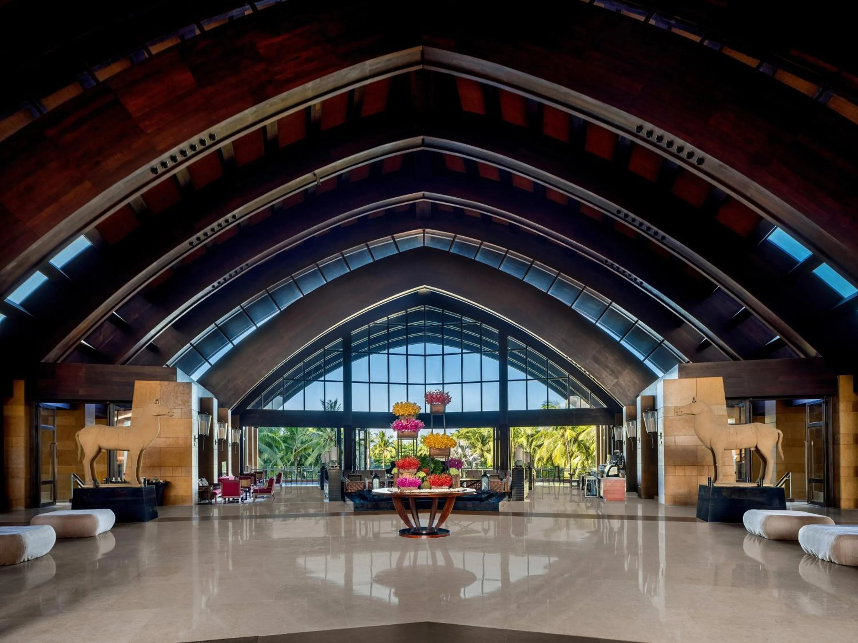 Lobby or reception in Pullman Oceanview Sanya Bay Resort & Spa