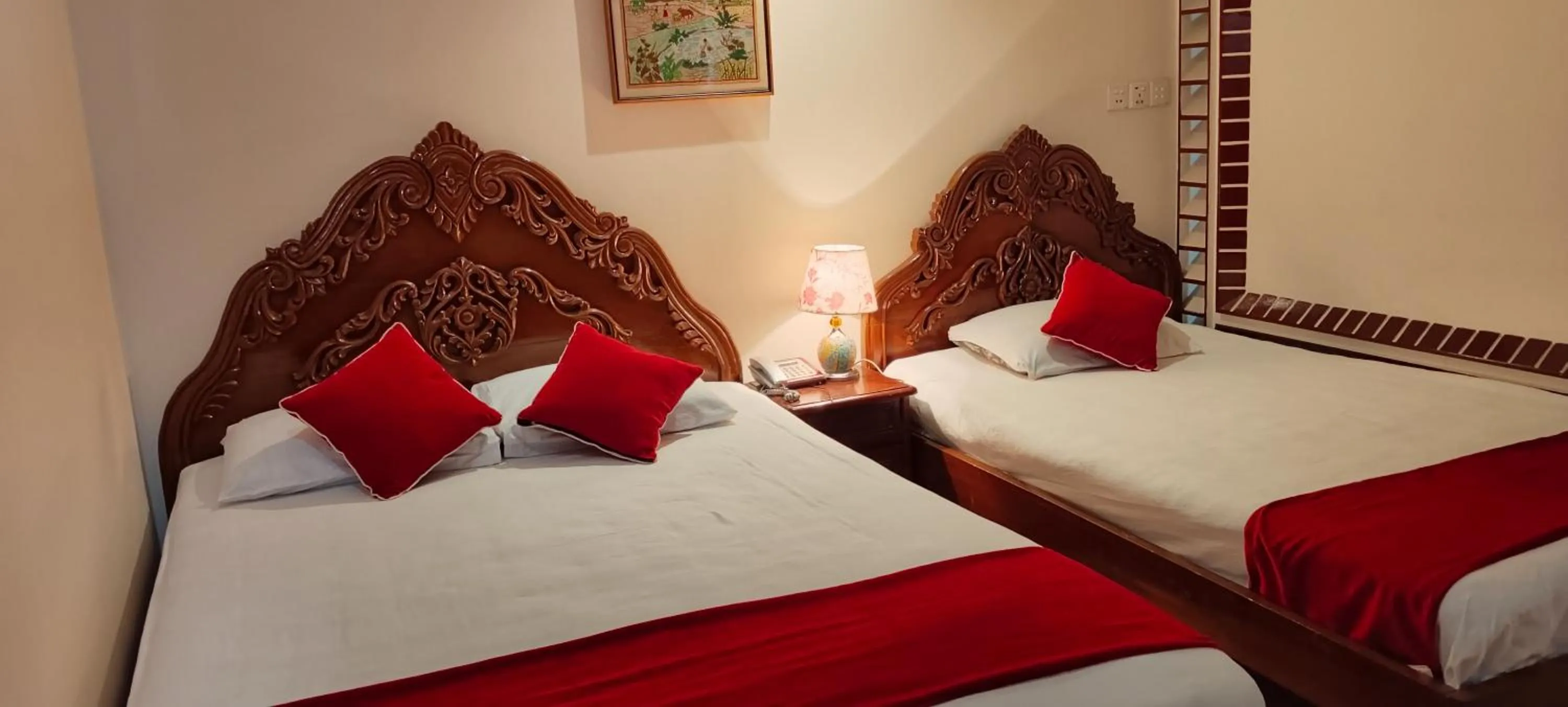 Deluxe Suite - single occupancy in Hotel Dallas Sylhet