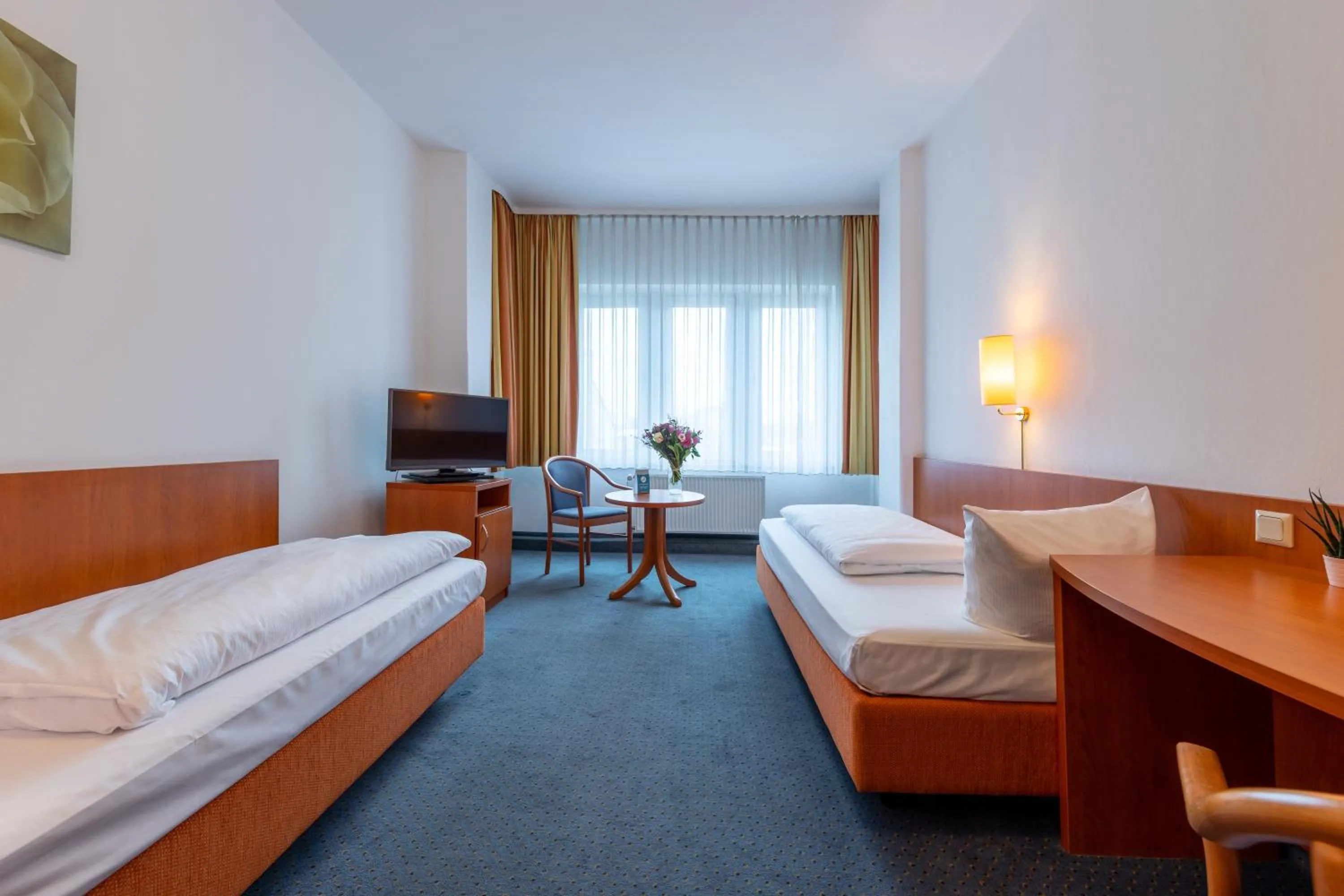 Photo of the whole room, Bed in Trip Inn Hotel Schumann
