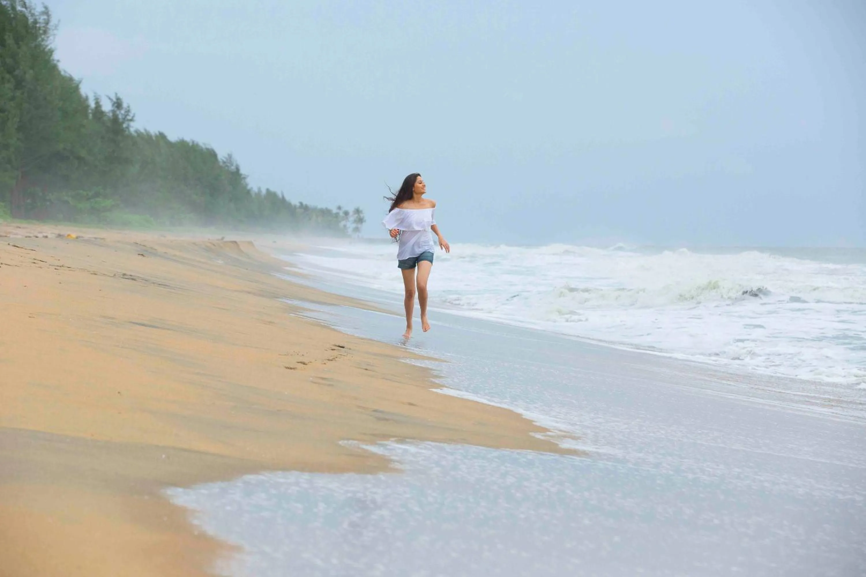 Beach in Indriya Sands