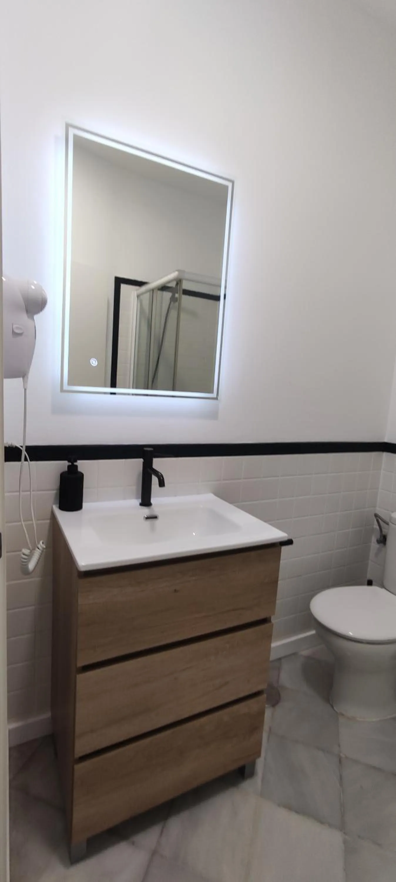 Bathroom in New Samay Hostel