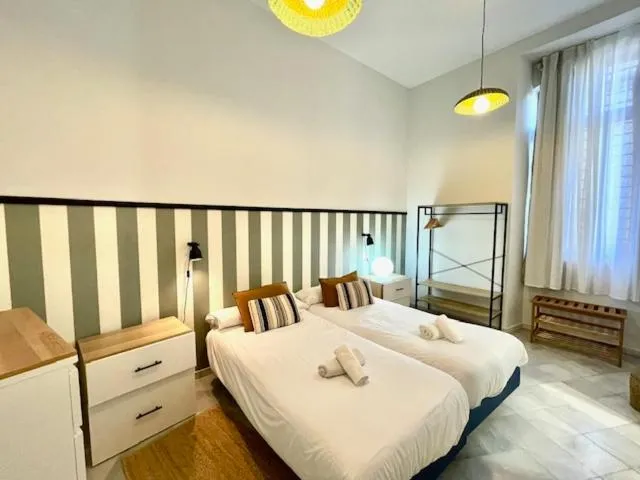 Photo of the whole room, Bed in New Samay Hostel