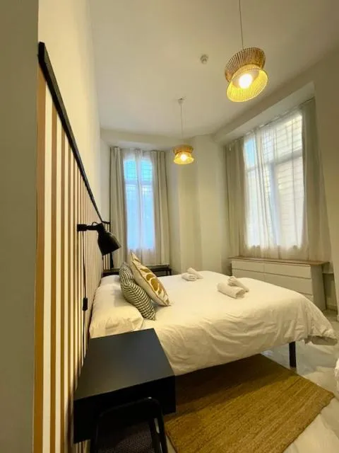 Photo of the whole room, Bed in New Samay Hostel