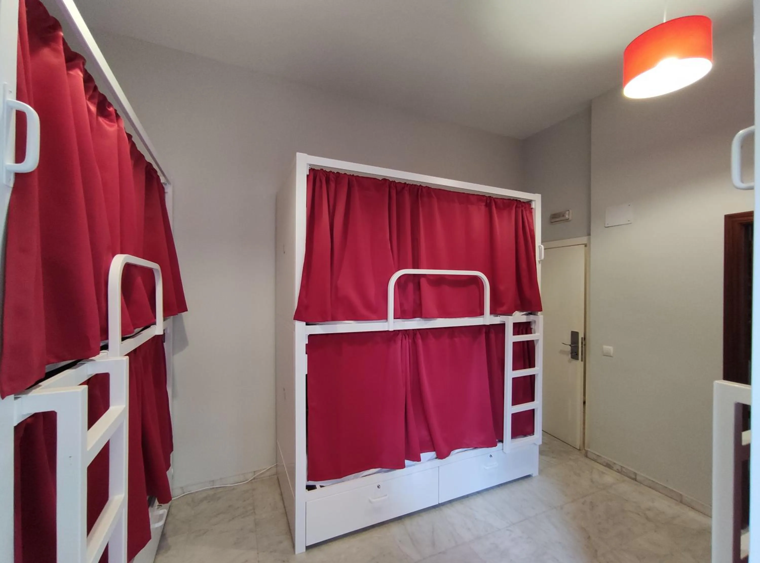 bunk bed, Bed in New Samay Hostel