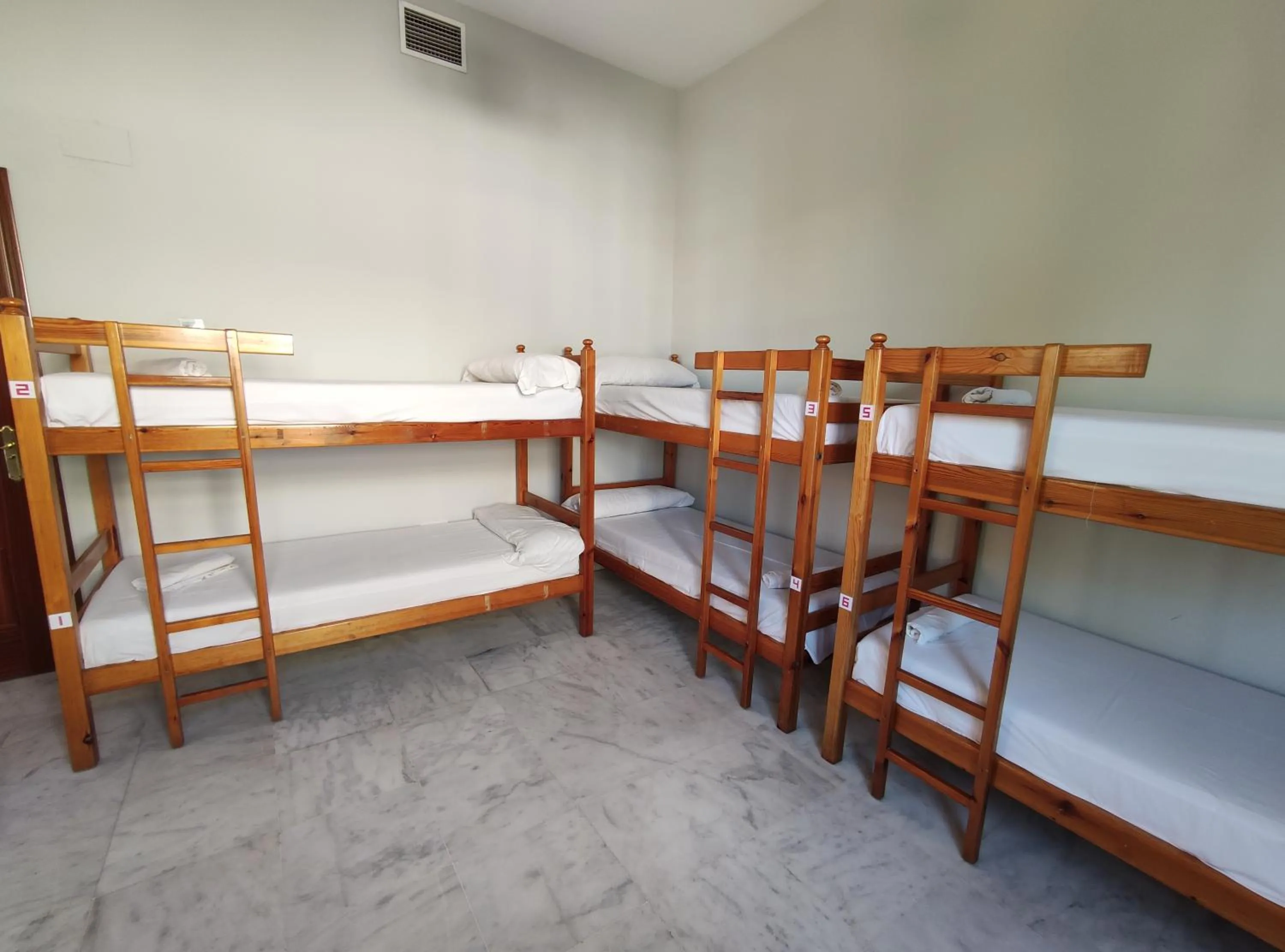 bunk bed, Bed in New Samay Hostel