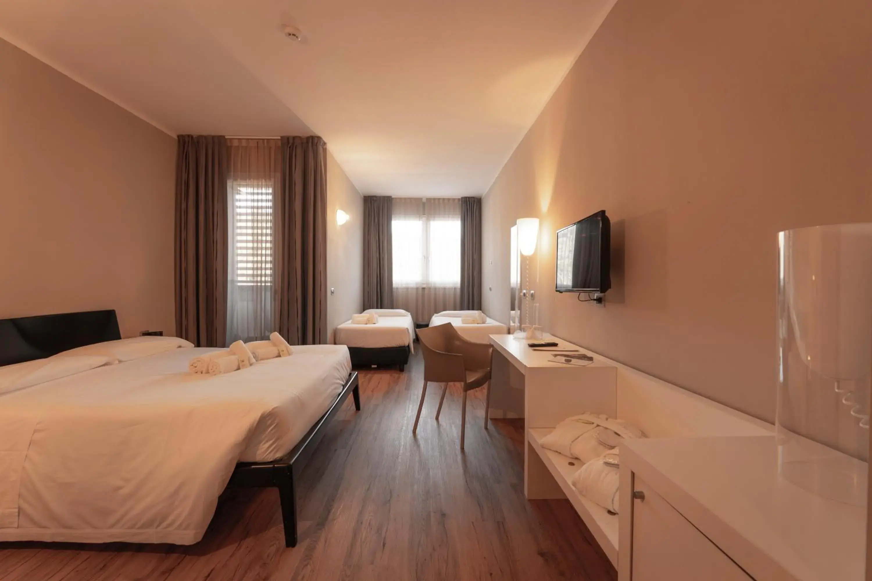 Quadruple Room in Terme Di Venturina - Toscana Quadruple Room in Terme Di Venturina - Toscana