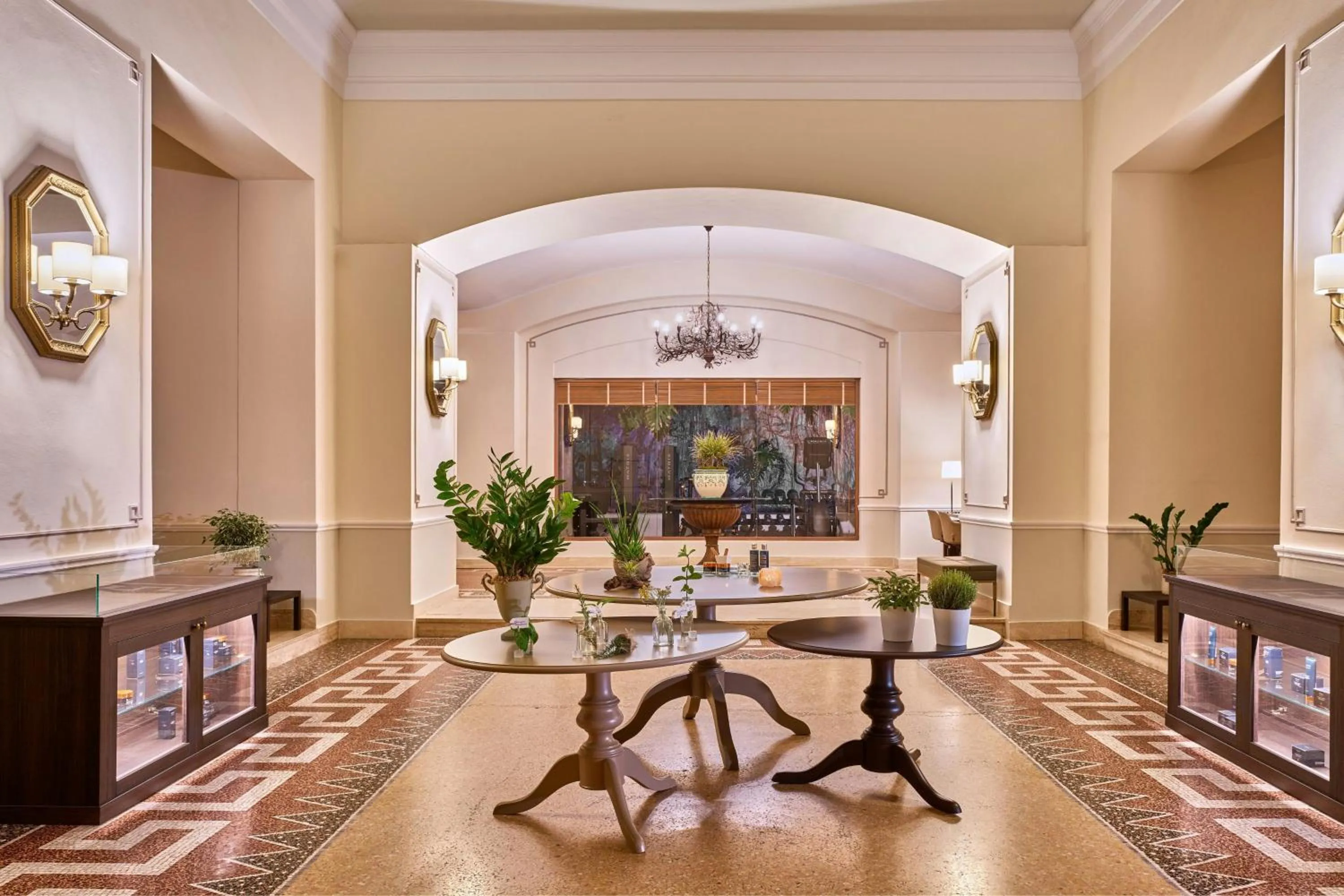 Lobby or reception in Grotta Giusti Thermal Spa Resort Tuscany, Autograph Collection