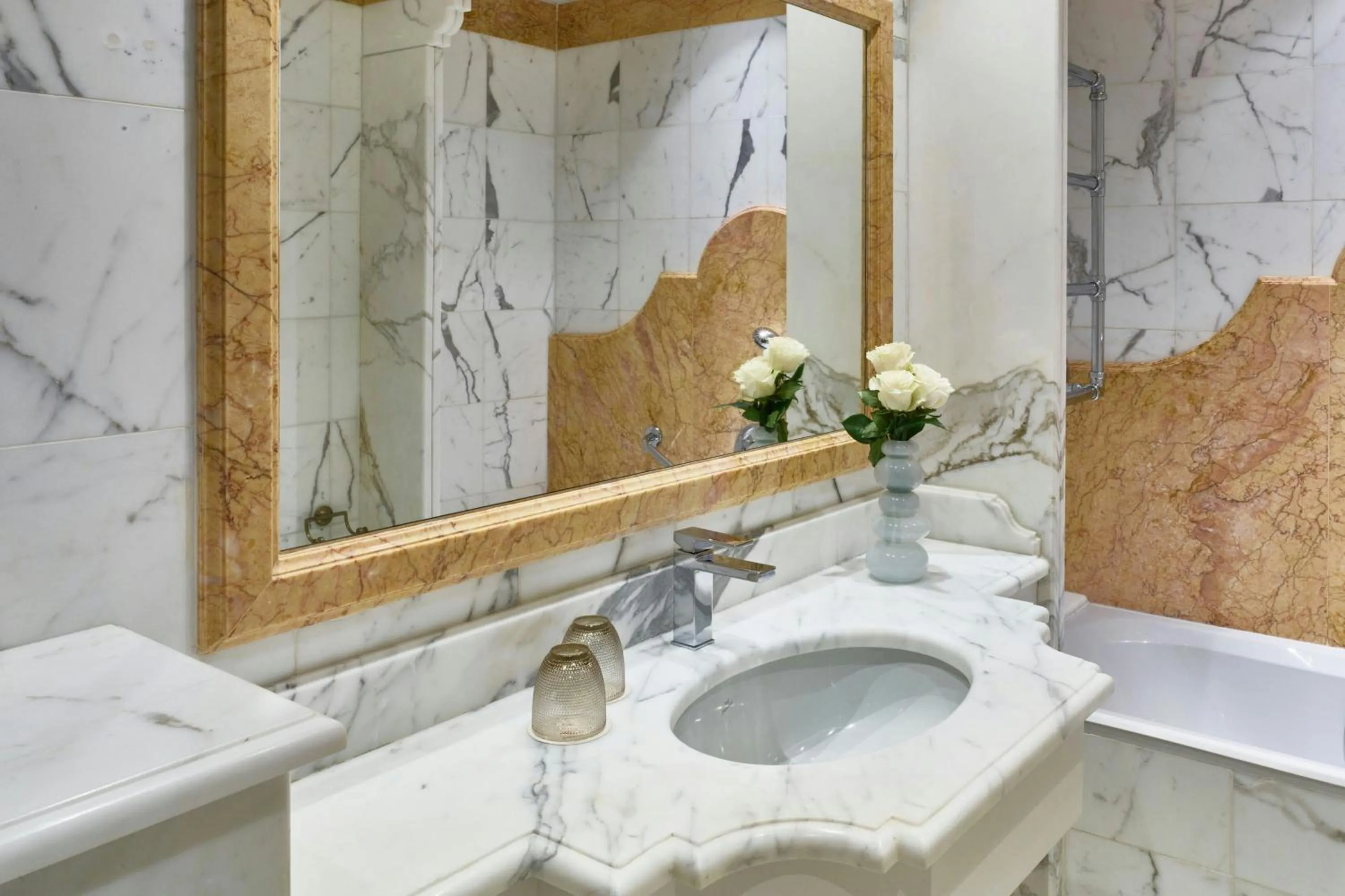 Bathroom in Grotta Giusti Thermal Spa Resort Tuscany, Autograph Collection