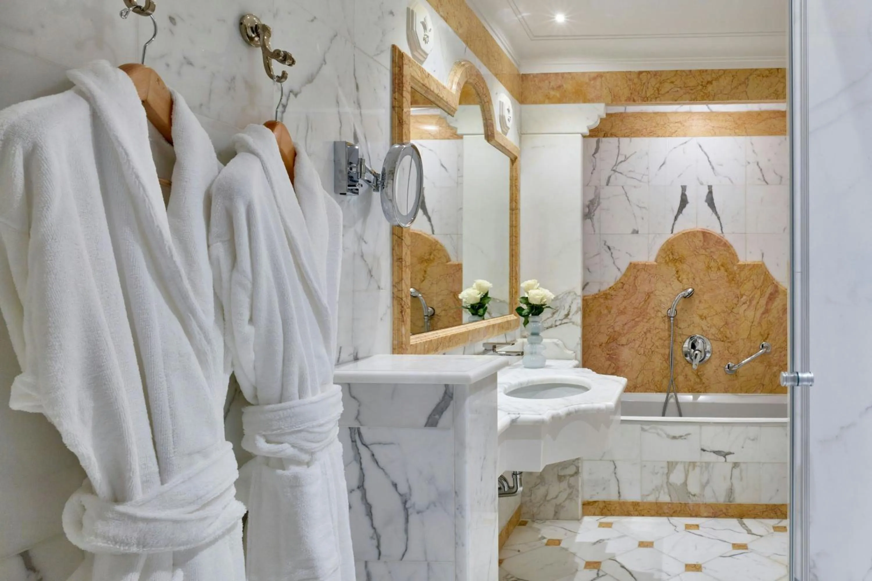 Bathroom in Grotta Giusti Thermal Spa Resort Tuscany, Autograph Collection