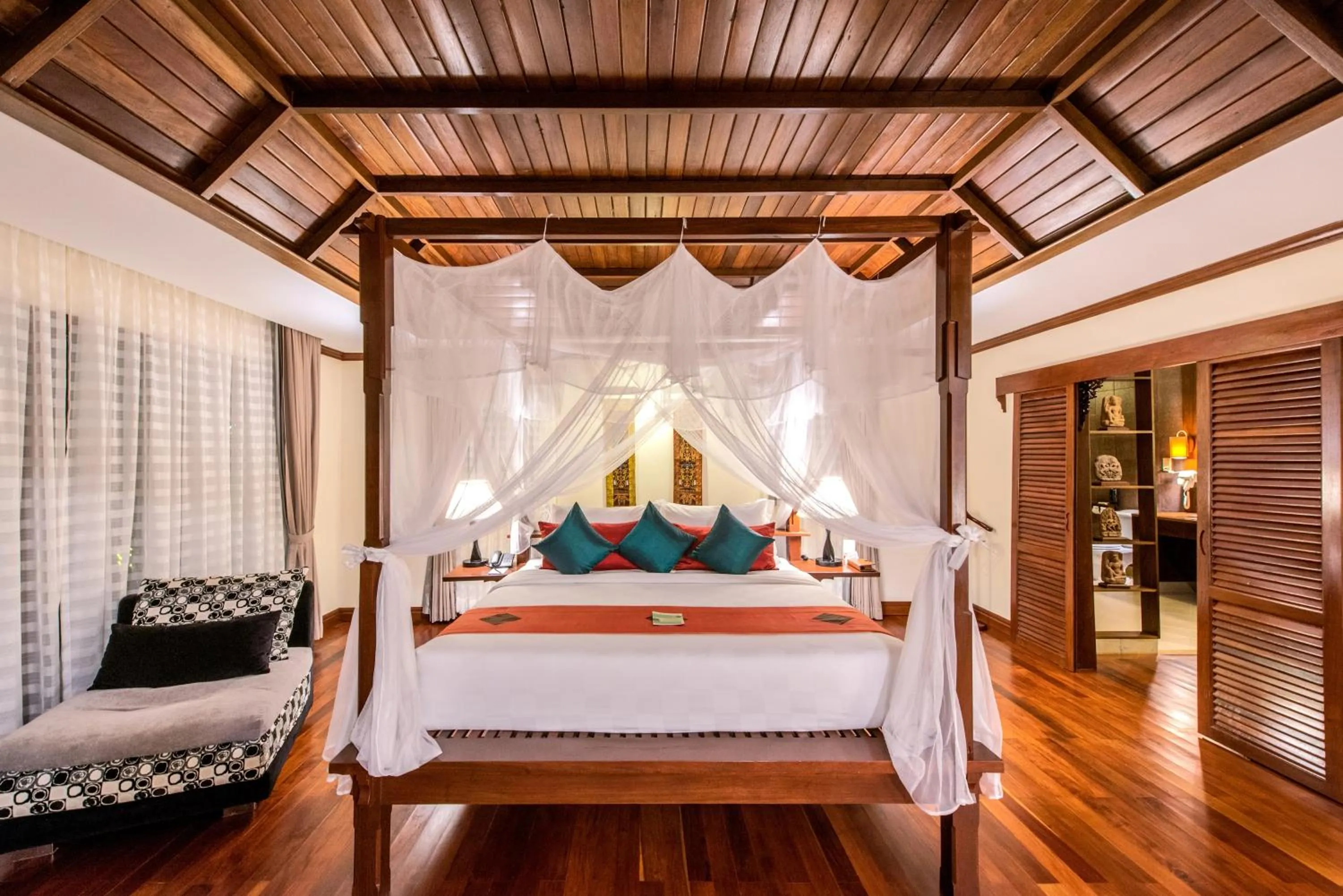 Bedroom, Bed in Palace Residence & Villa Siem Reap