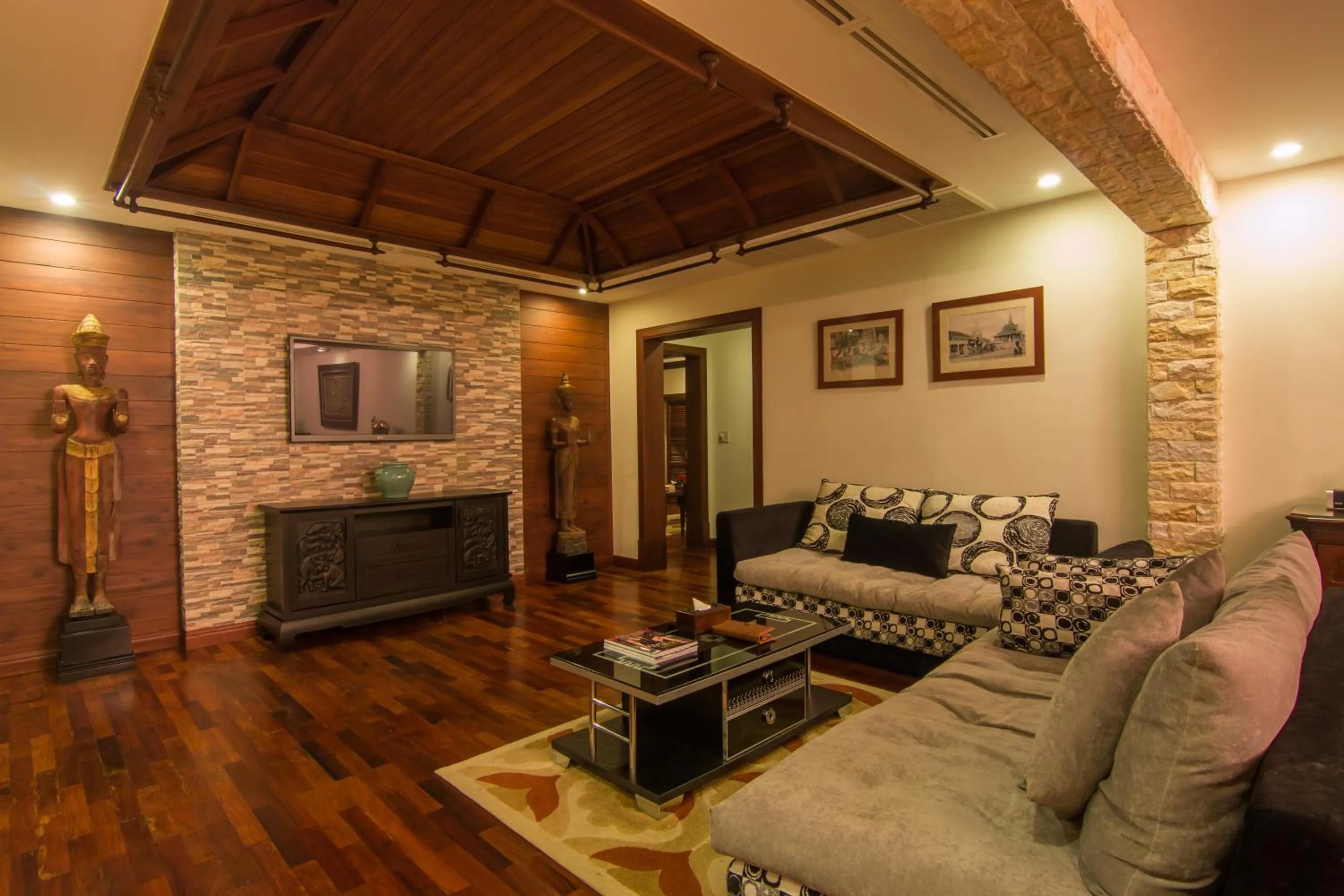 Living room in Palace Residence & Villa Siem Reap