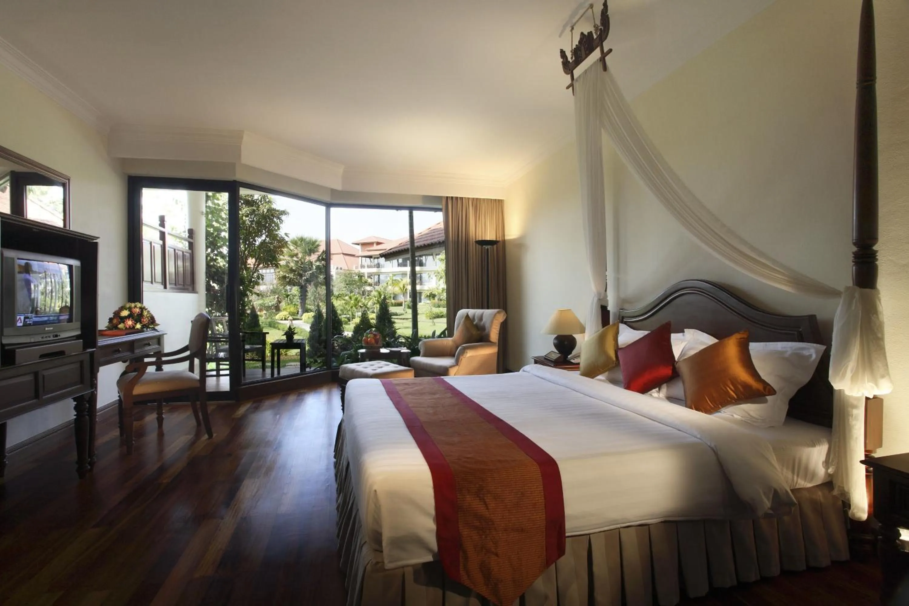 Bedroom, Bed in Palace Residence & Villa Siem Reap