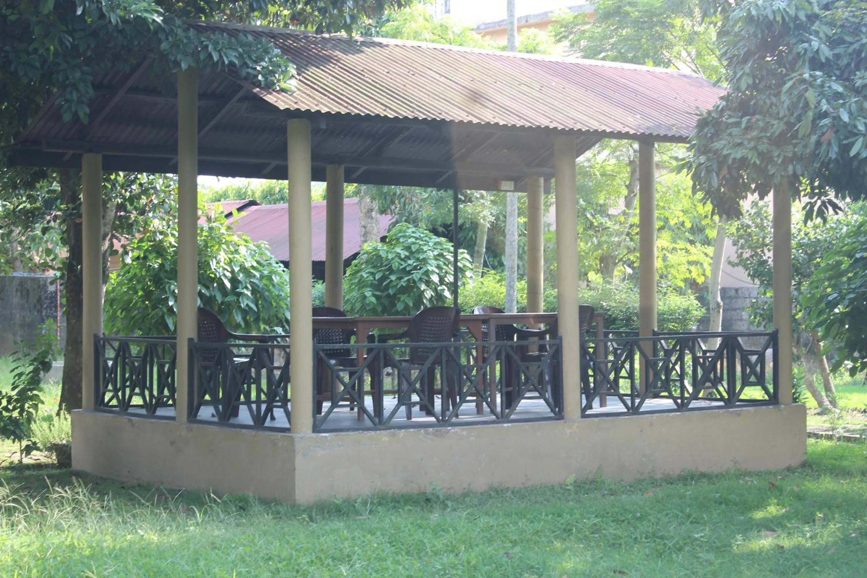 Restaurant/places to eat in Tiger Residency Resort