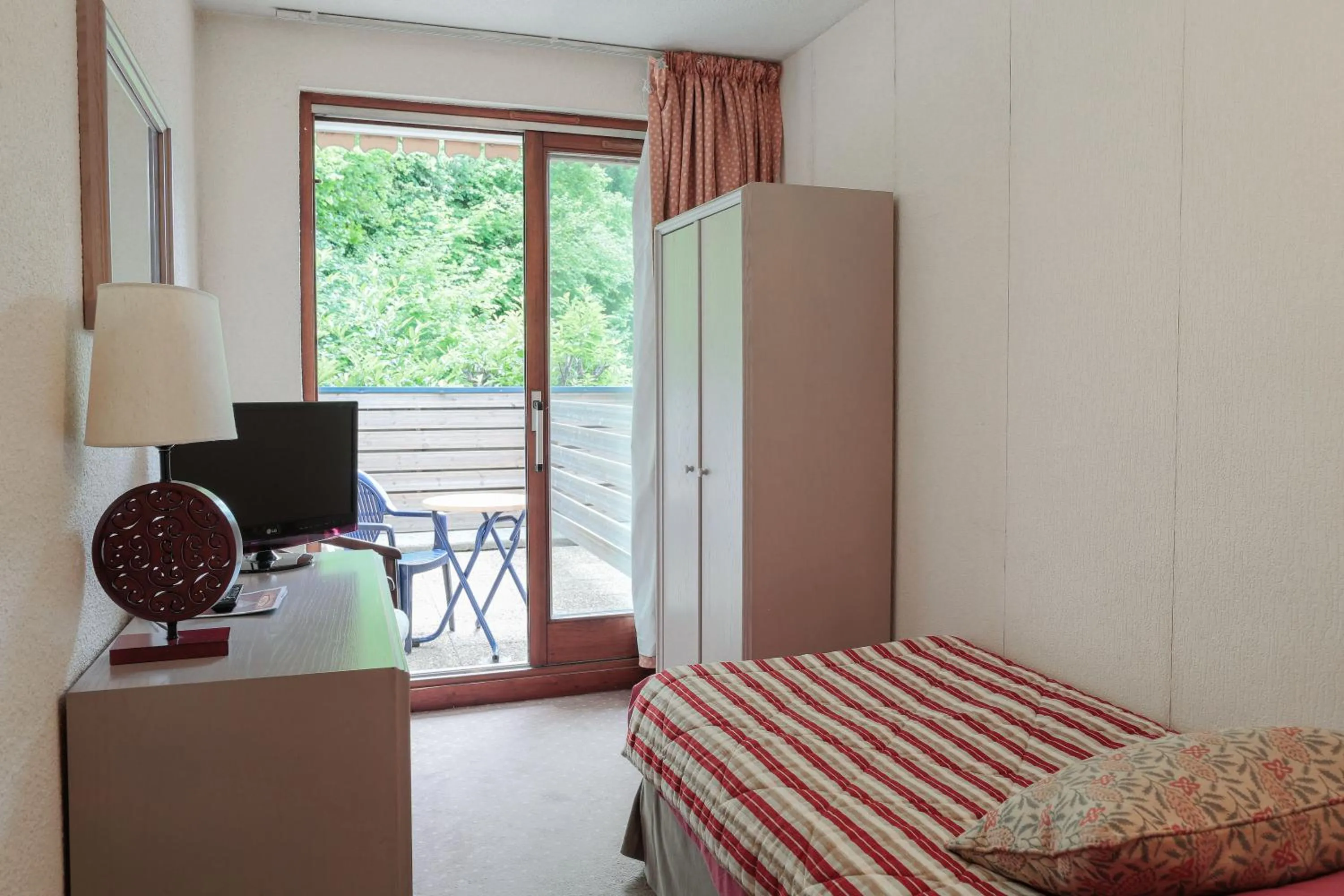 Day, Bed in Le Verseau