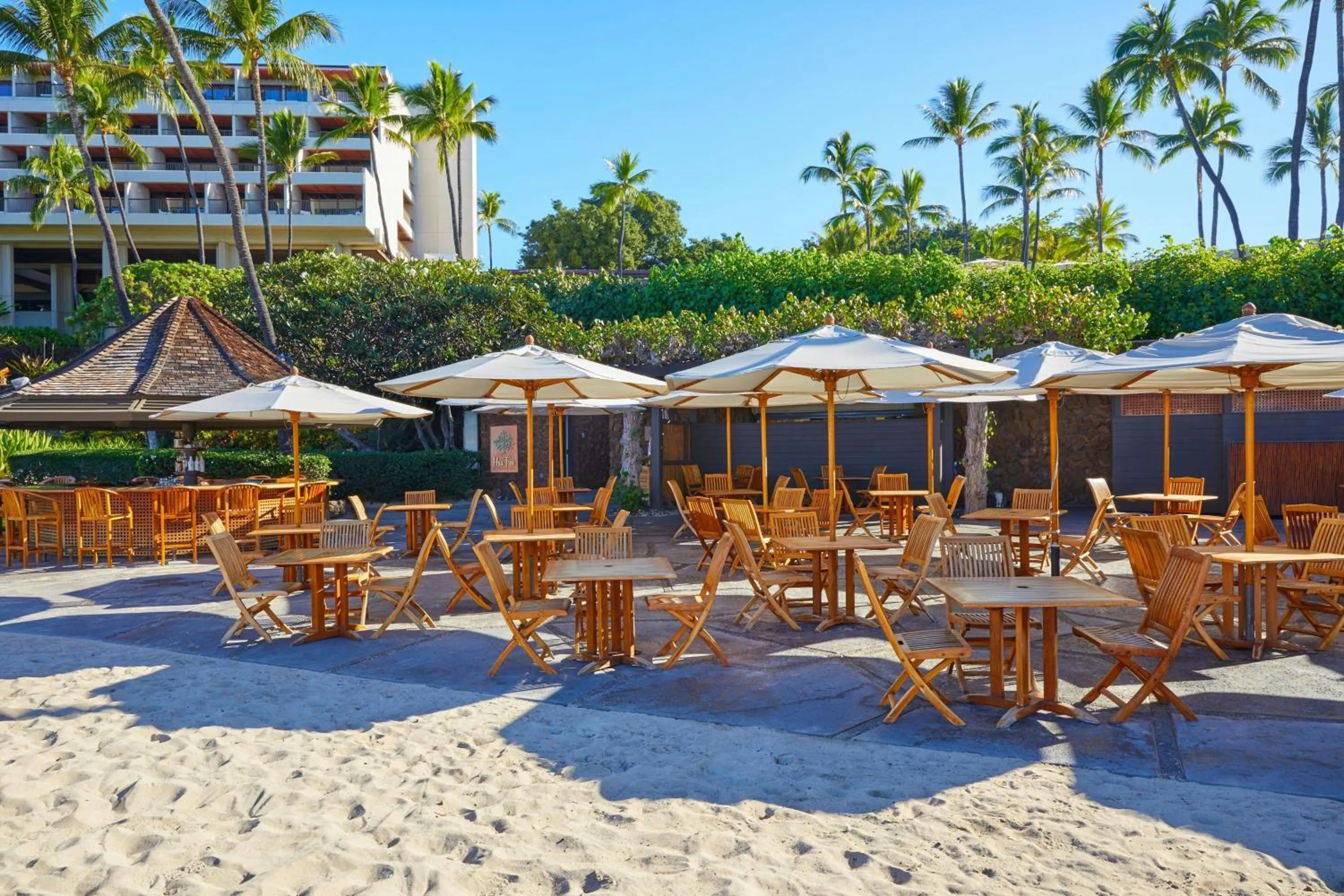 Restaurant/places to eat in Mauna Kea Beach Hotel, Autograph Collection