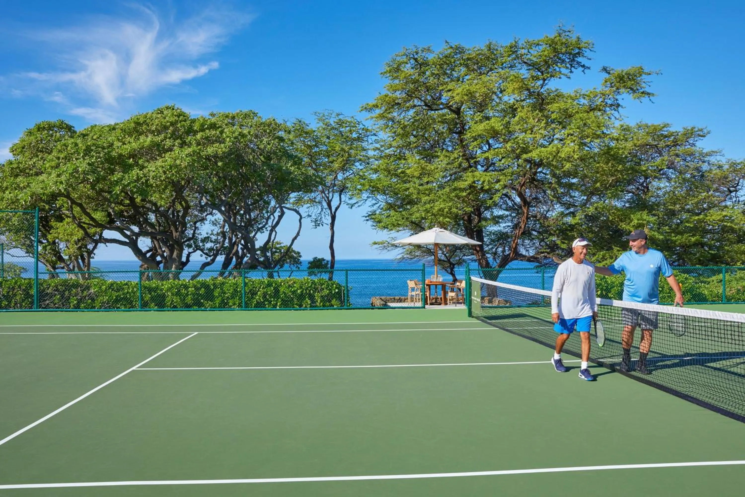 Tennis court in Mauna Kea Beach Hotel, Autograph Collection