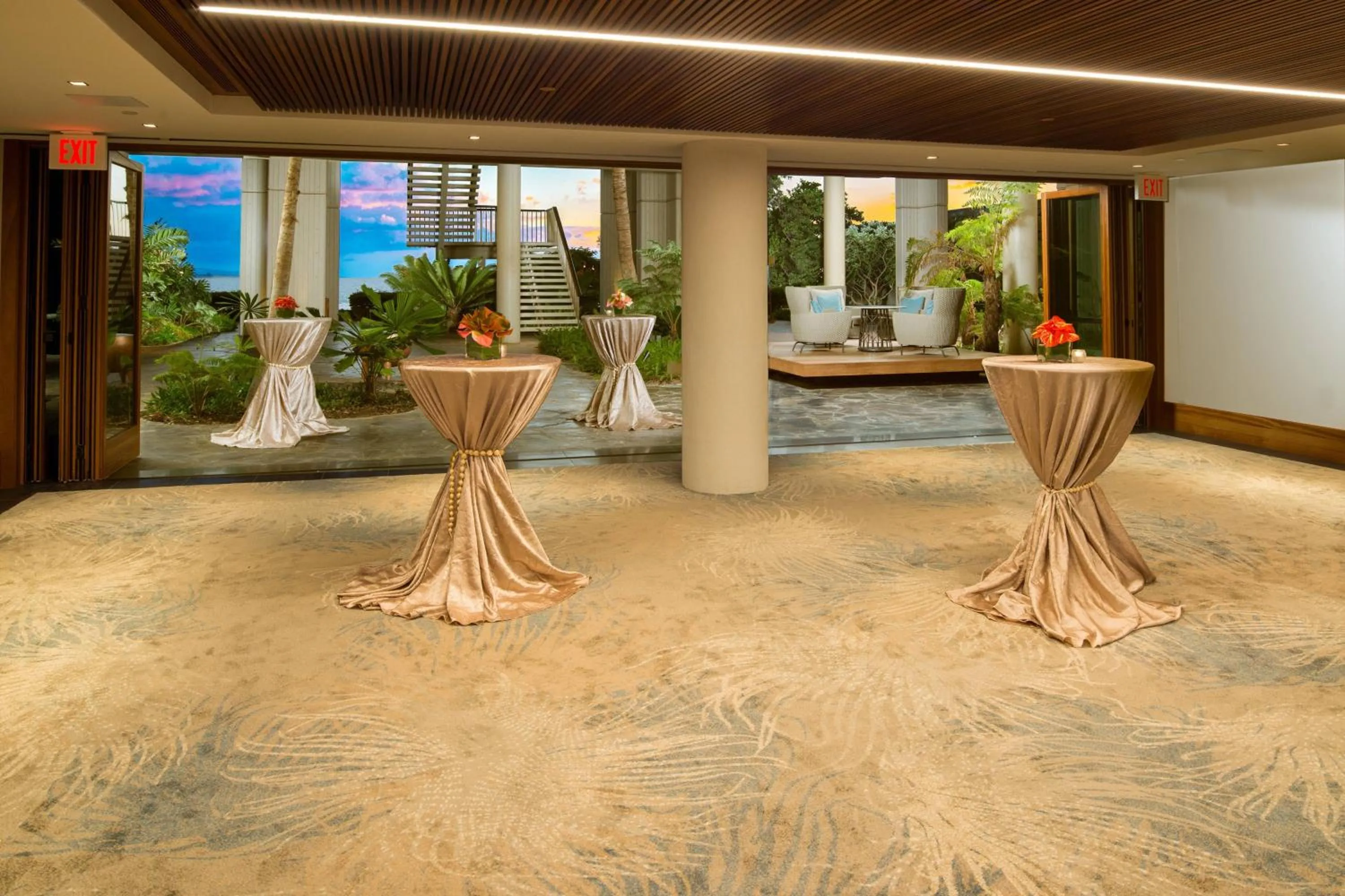 Meeting/conference room in Mauna Kea Beach Hotel, Autograph Collection