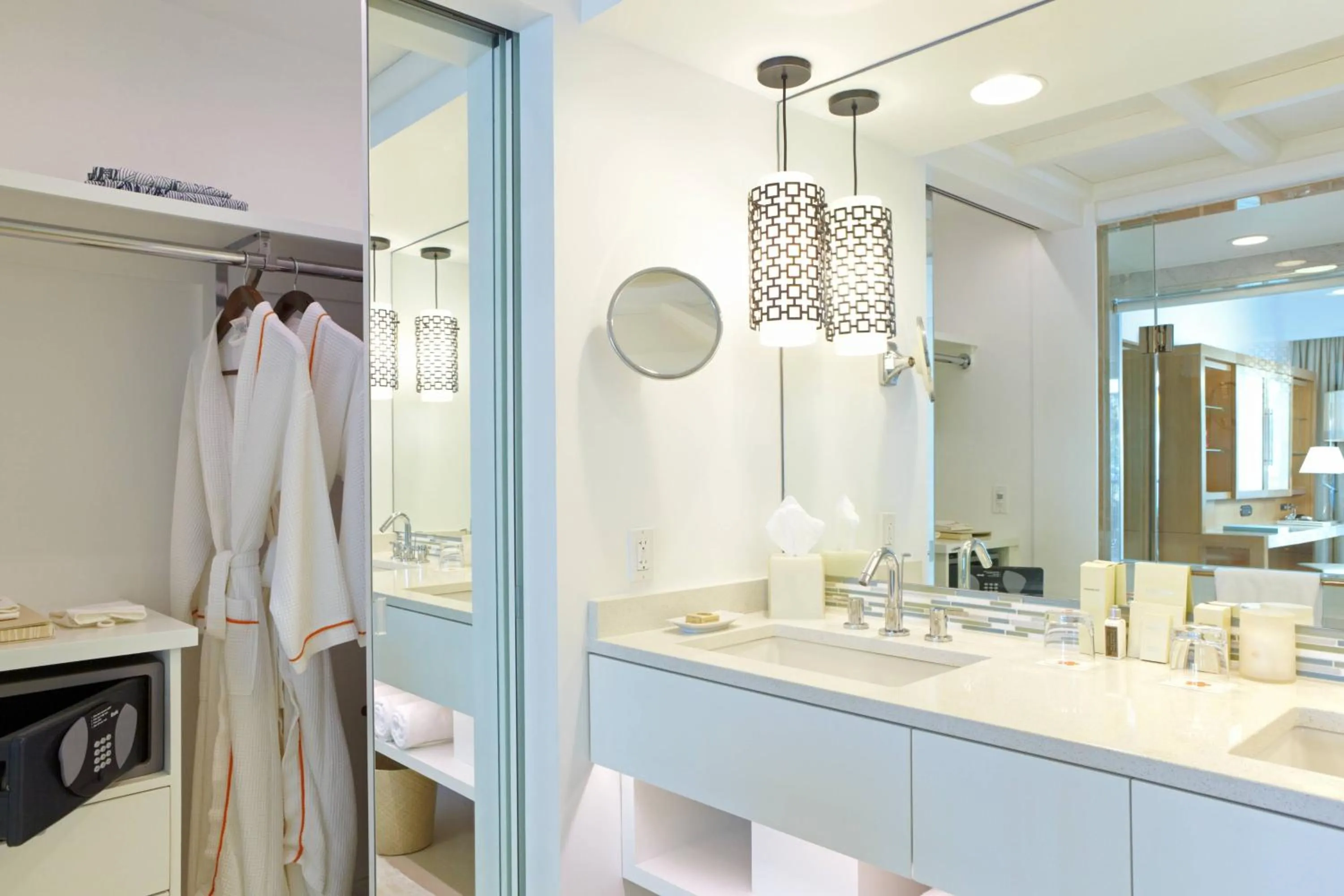 Beach in Mauna Kea Beach Hotel, Autograph Collection