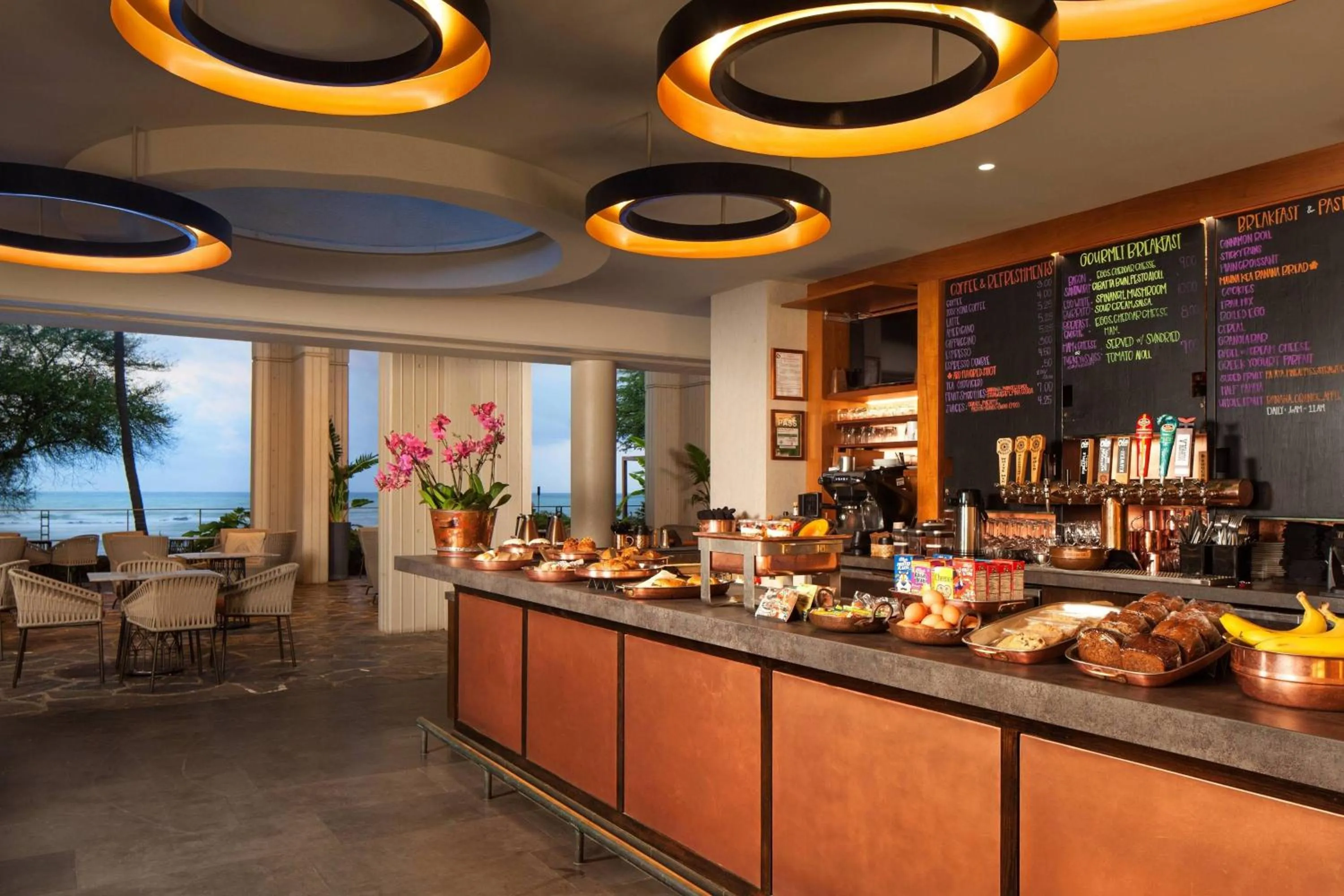 Breakfast in Mauna Kea Beach Hotel, Autograph Collection