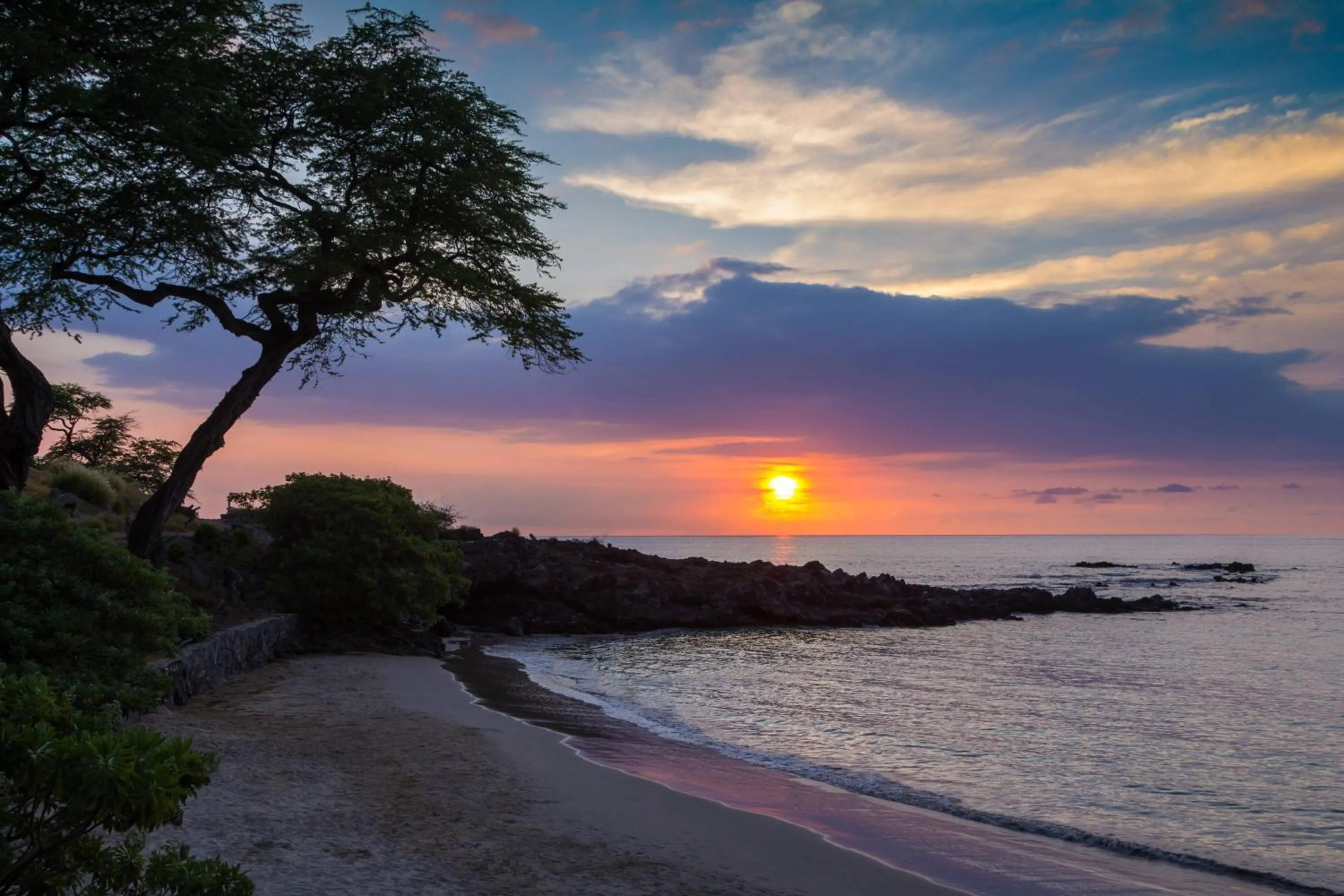 Property building in Mauna Kea Beach Hotel, Autograph Collection