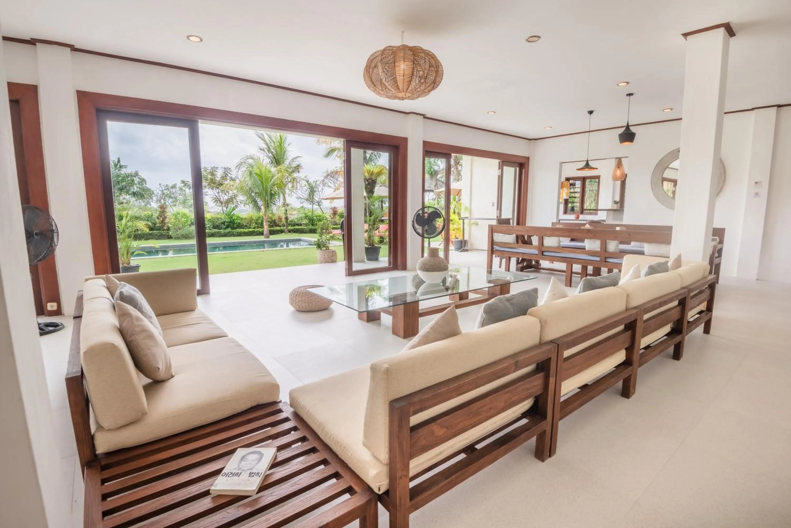 Living room in Dream View Villa