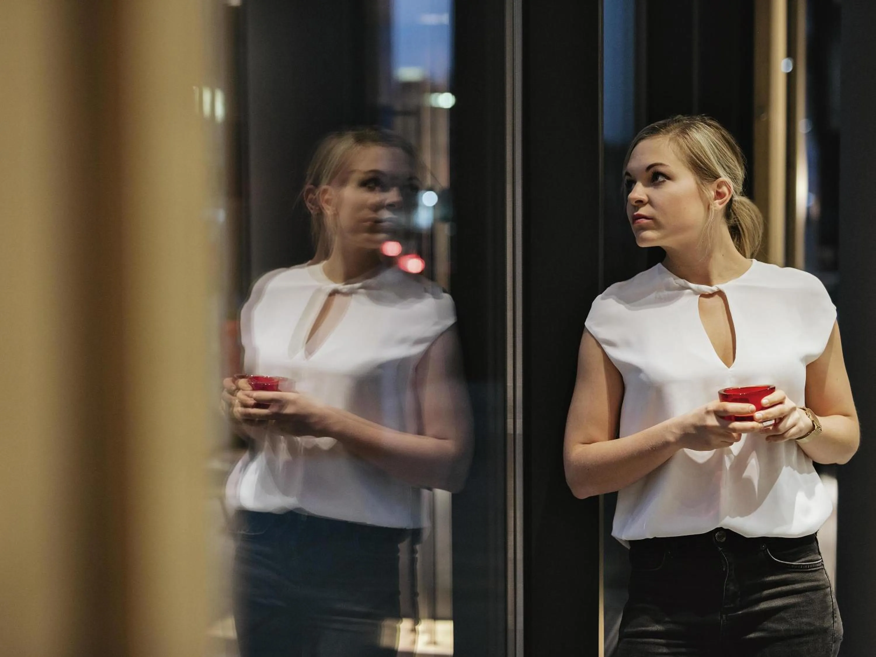 Lounge or bar in ibis Delémont