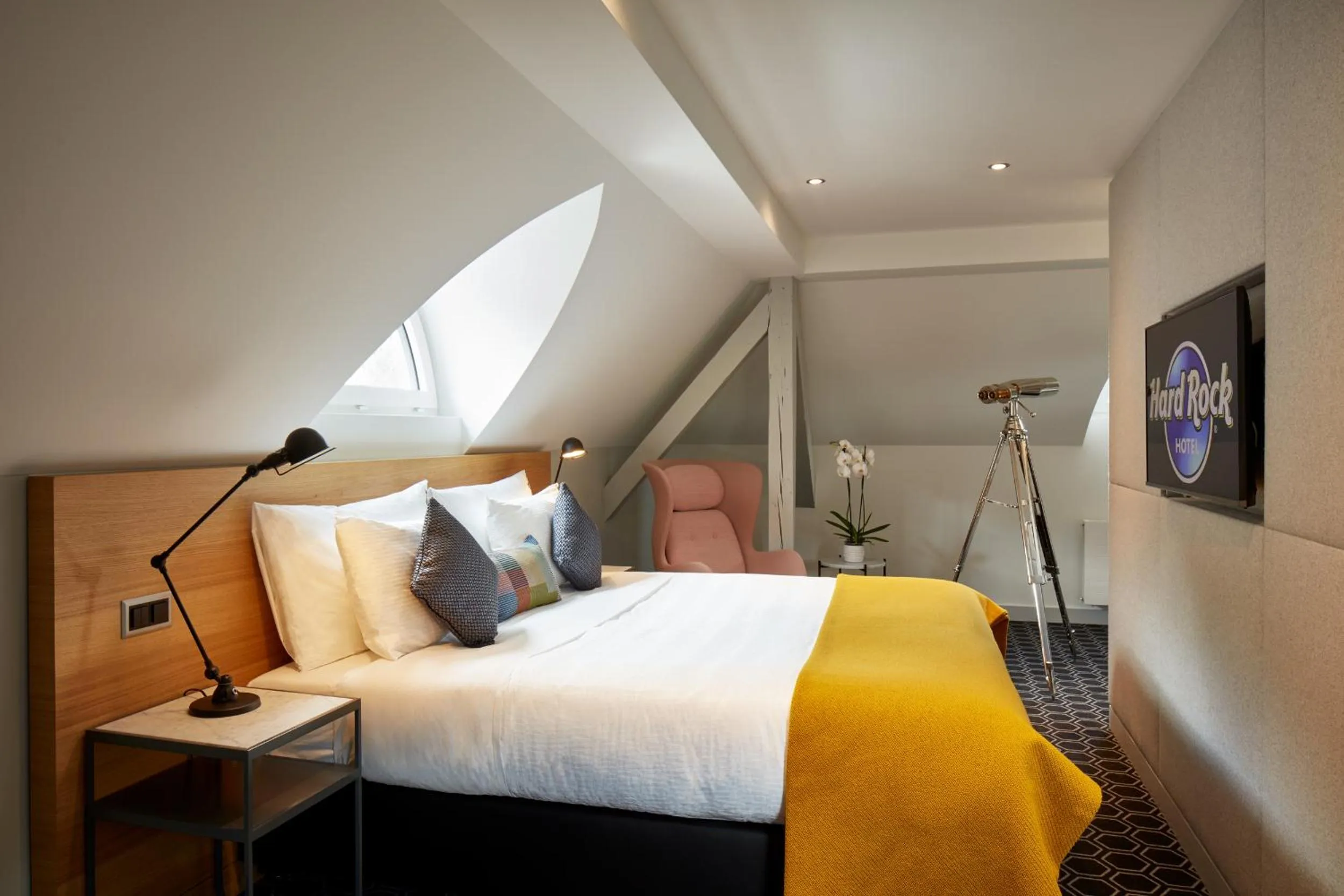 Bed in Hard Rock Hotel Davos